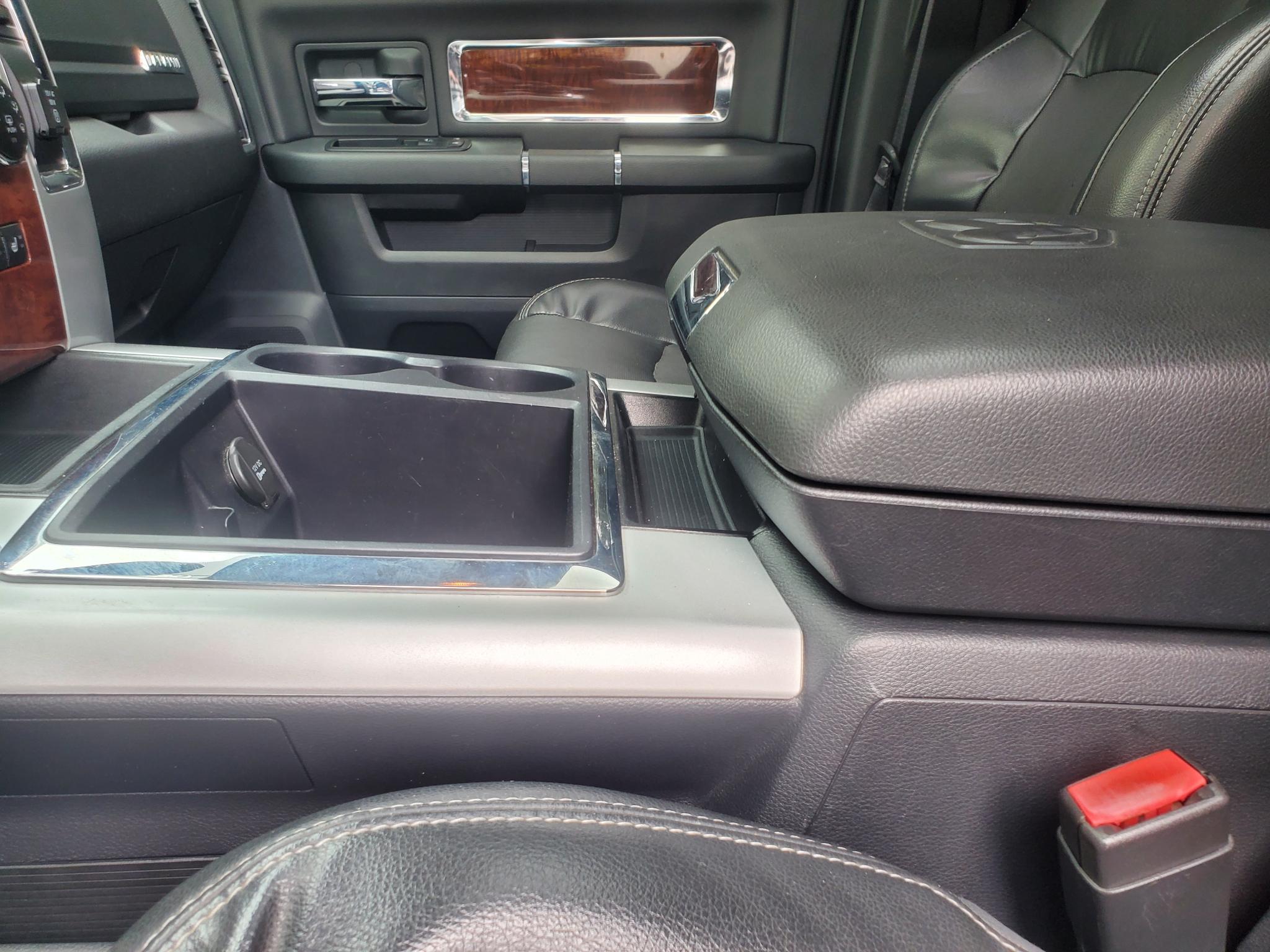 RAM 2500 4WD Crew Cab 149" Laramie 2012