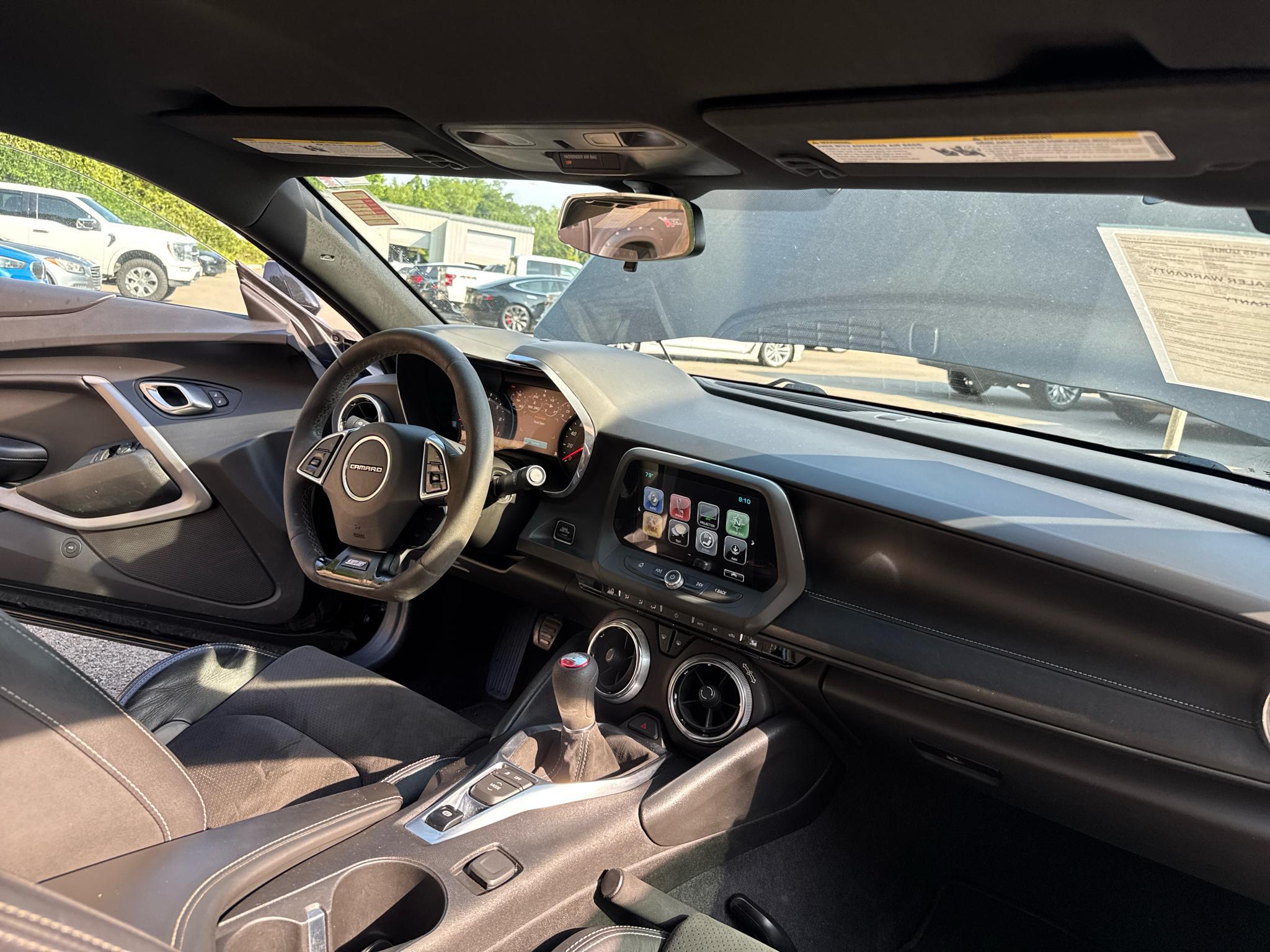 Chevrolet Camaro 2dr Cpe 1SS 2018