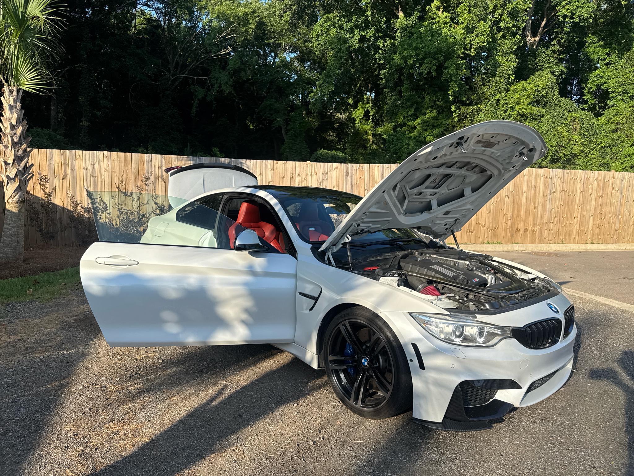 BMW M4 2D Coupe 2015