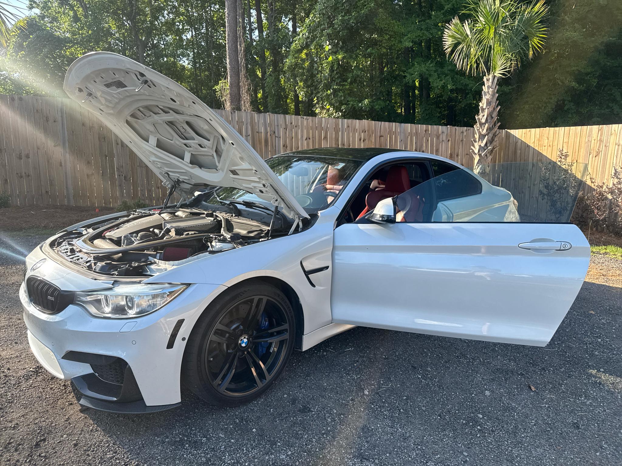 BMW M4 2D Coupe 2015
