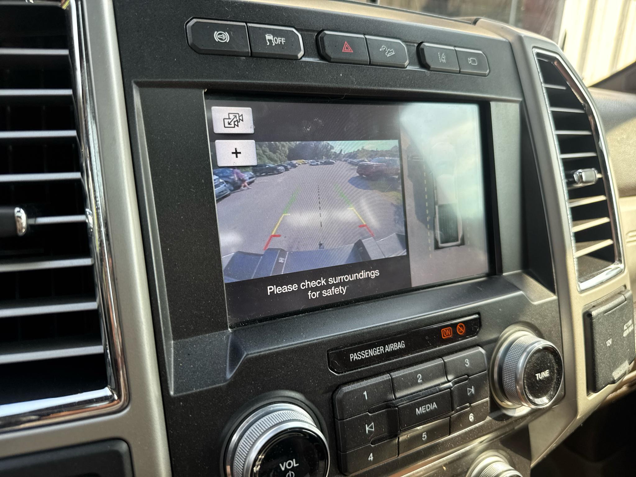 Ford Super Duty F-350 DRW  2018