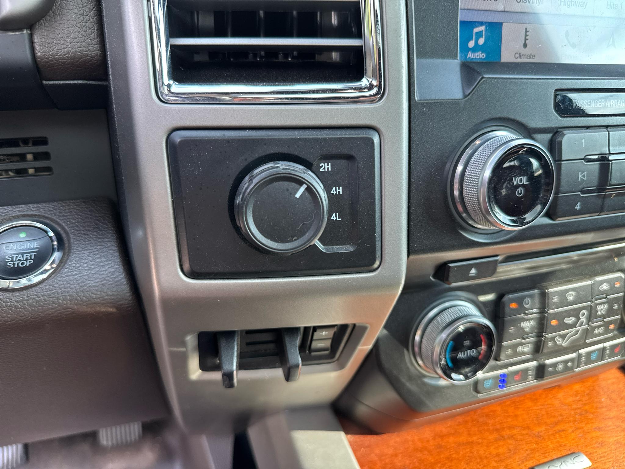 Ford Super Duty F-350 DRW  2018