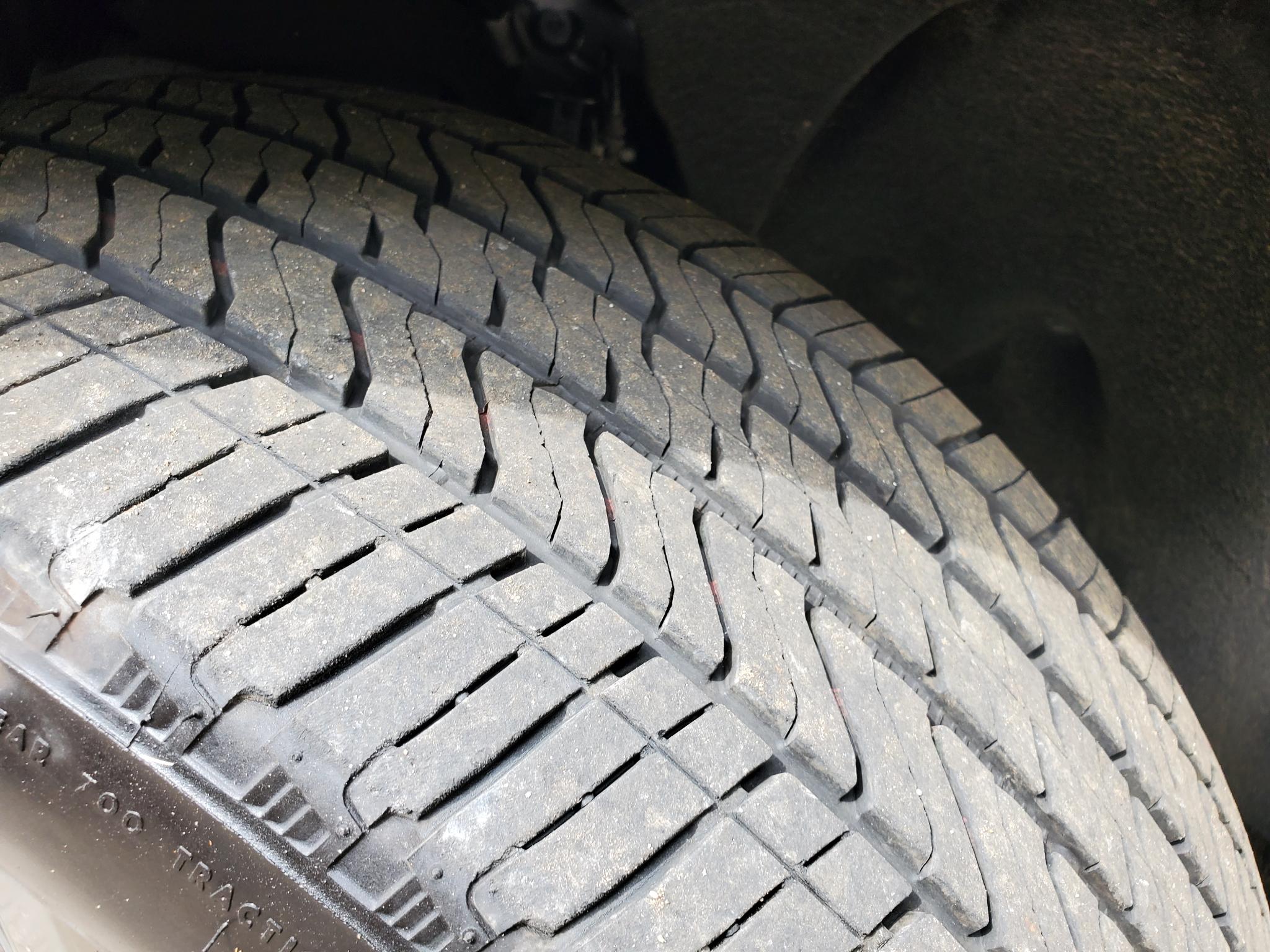 GMC Yukon 4WD 4dr SLT 2022