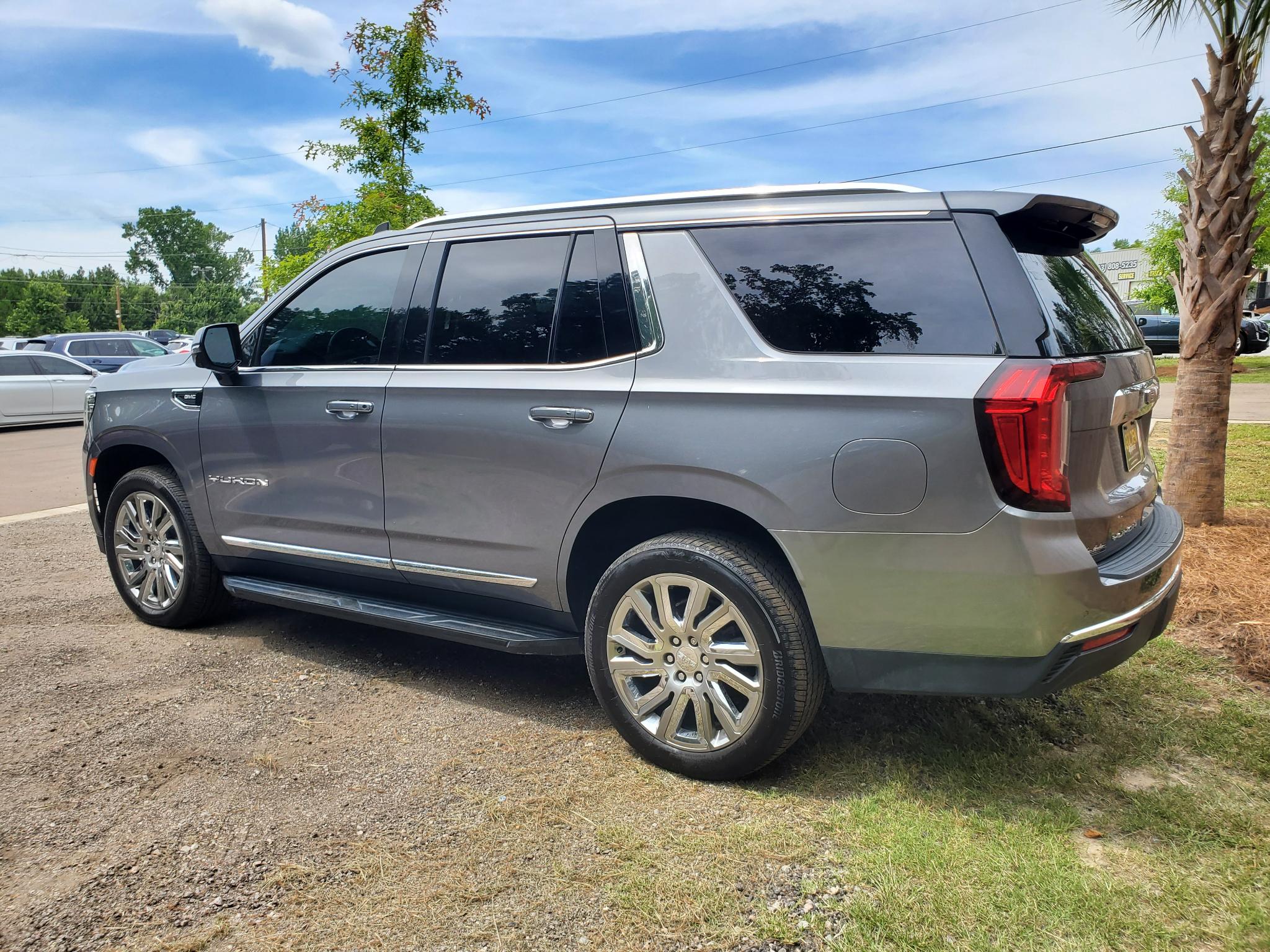 GMC Yukon 4WD 4dr SLT 2022