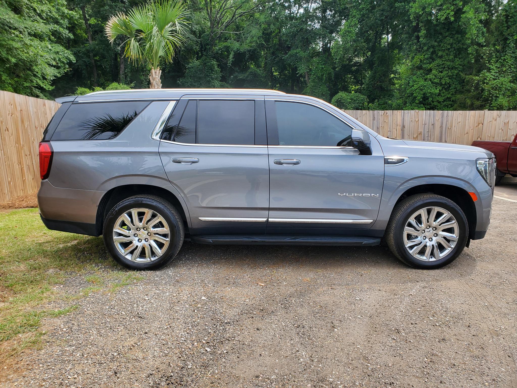 GMC Yukon 4WD 4dr SLT 2022