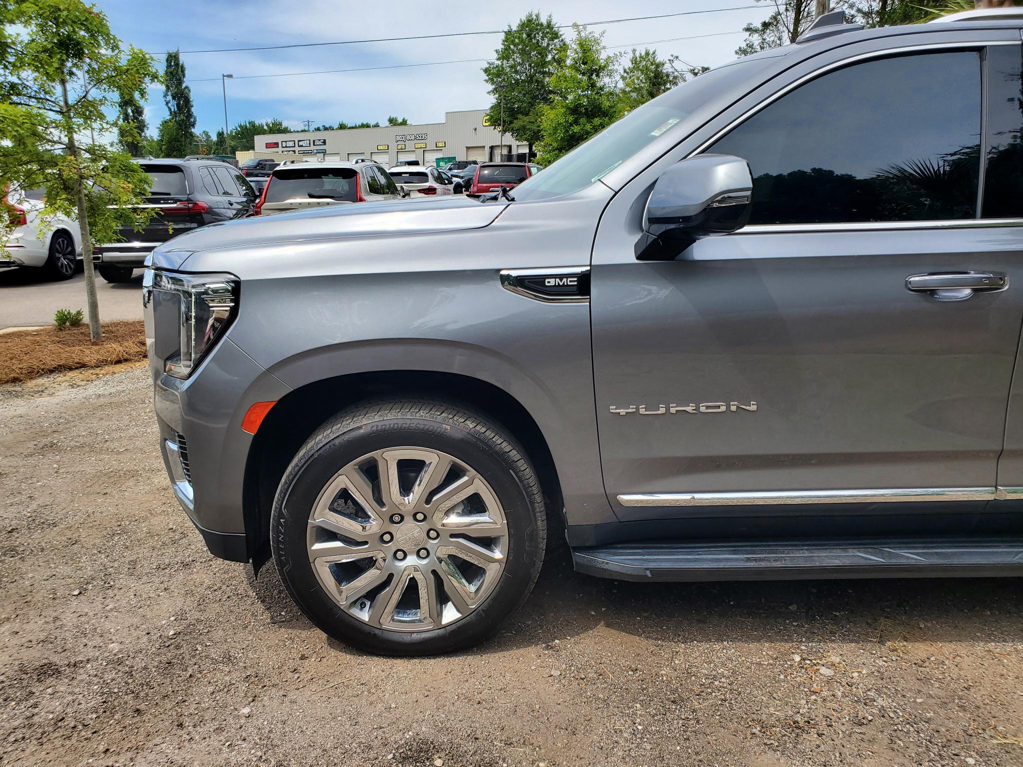 GMC Yukon 4WD 4dr SLT 2022