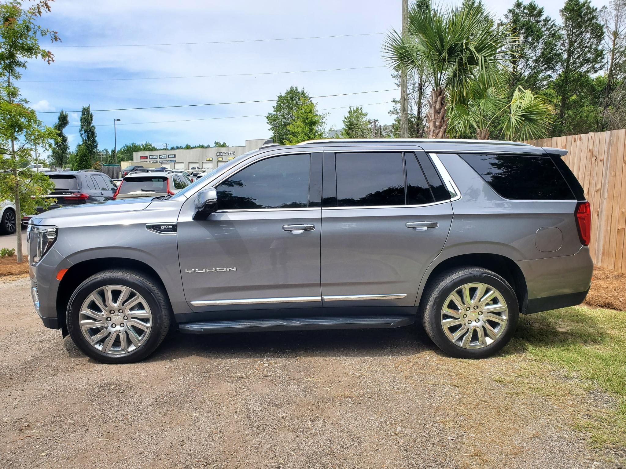 GMC Yukon 4WD 4dr SLT 2022