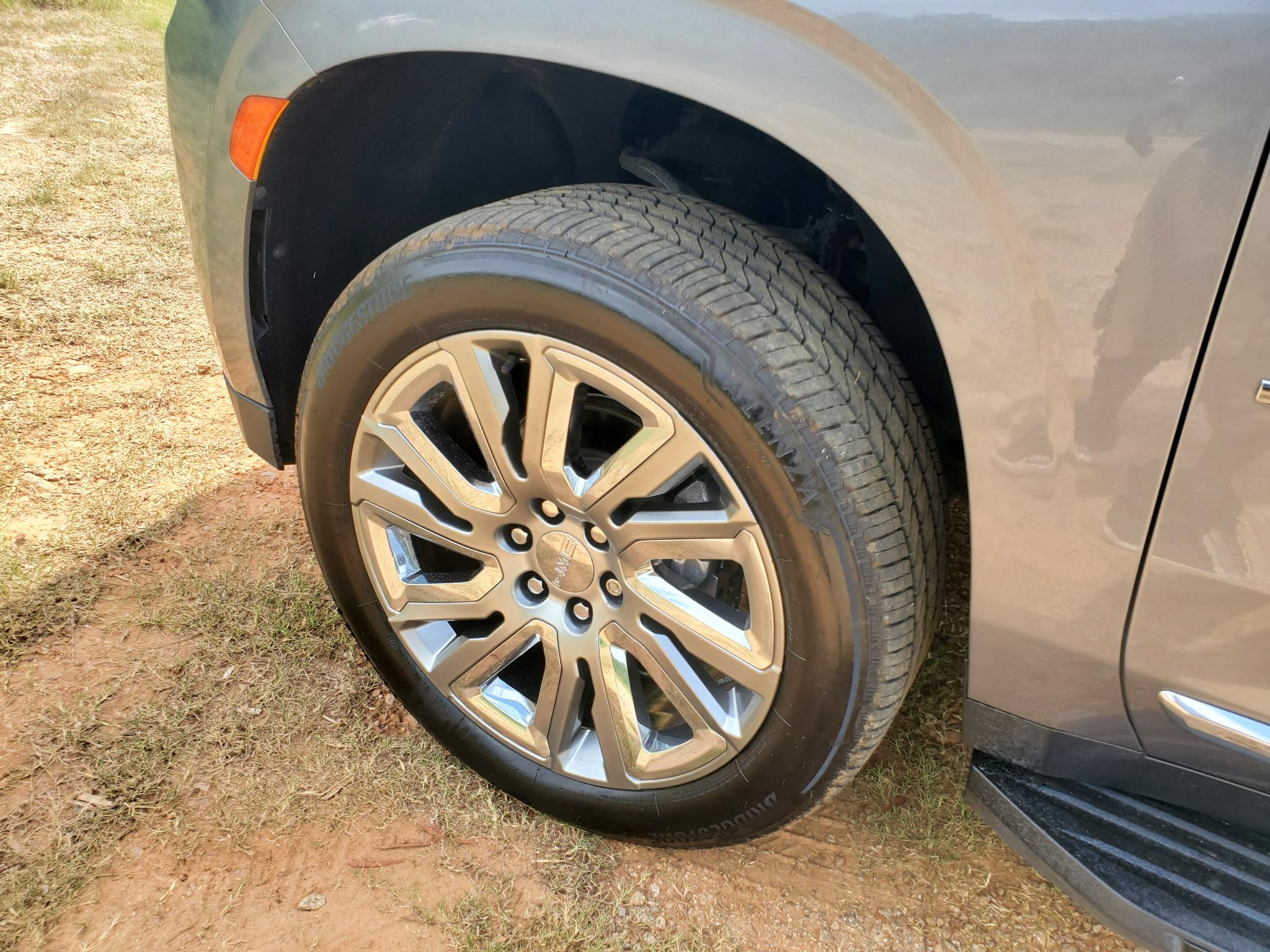 GMC Yukon 4WD 4dr SLT 2022