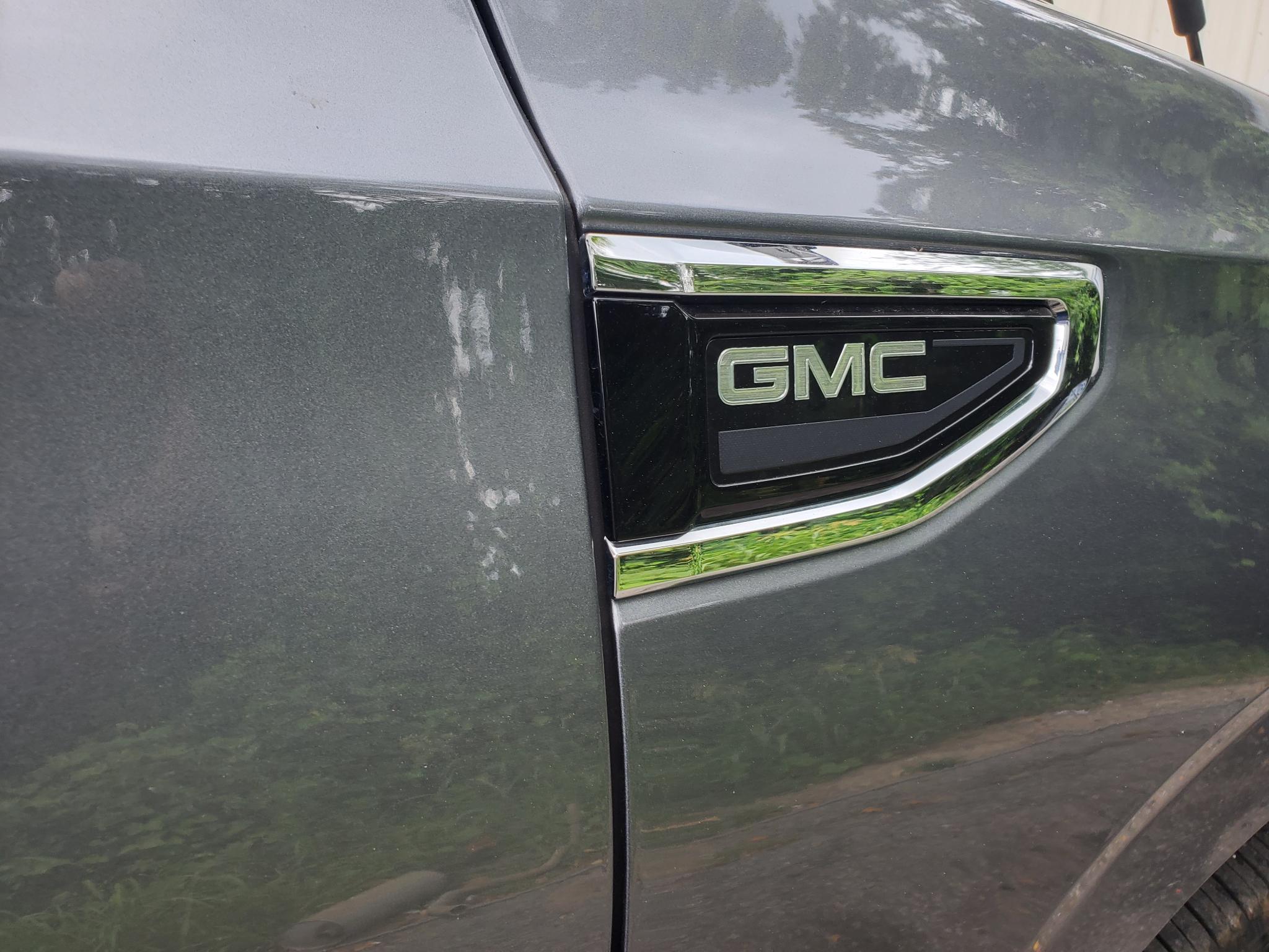 GMC Yukon 4WD 4dr SLT 2022