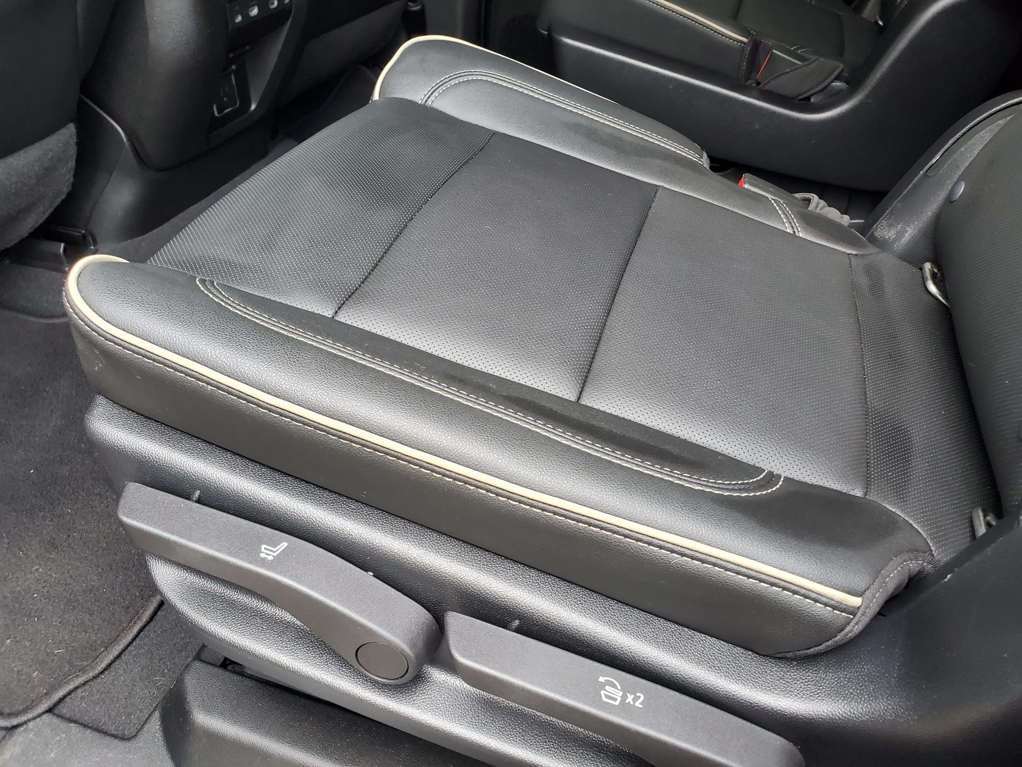GMC Yukon 4WD 4dr SLT 2022