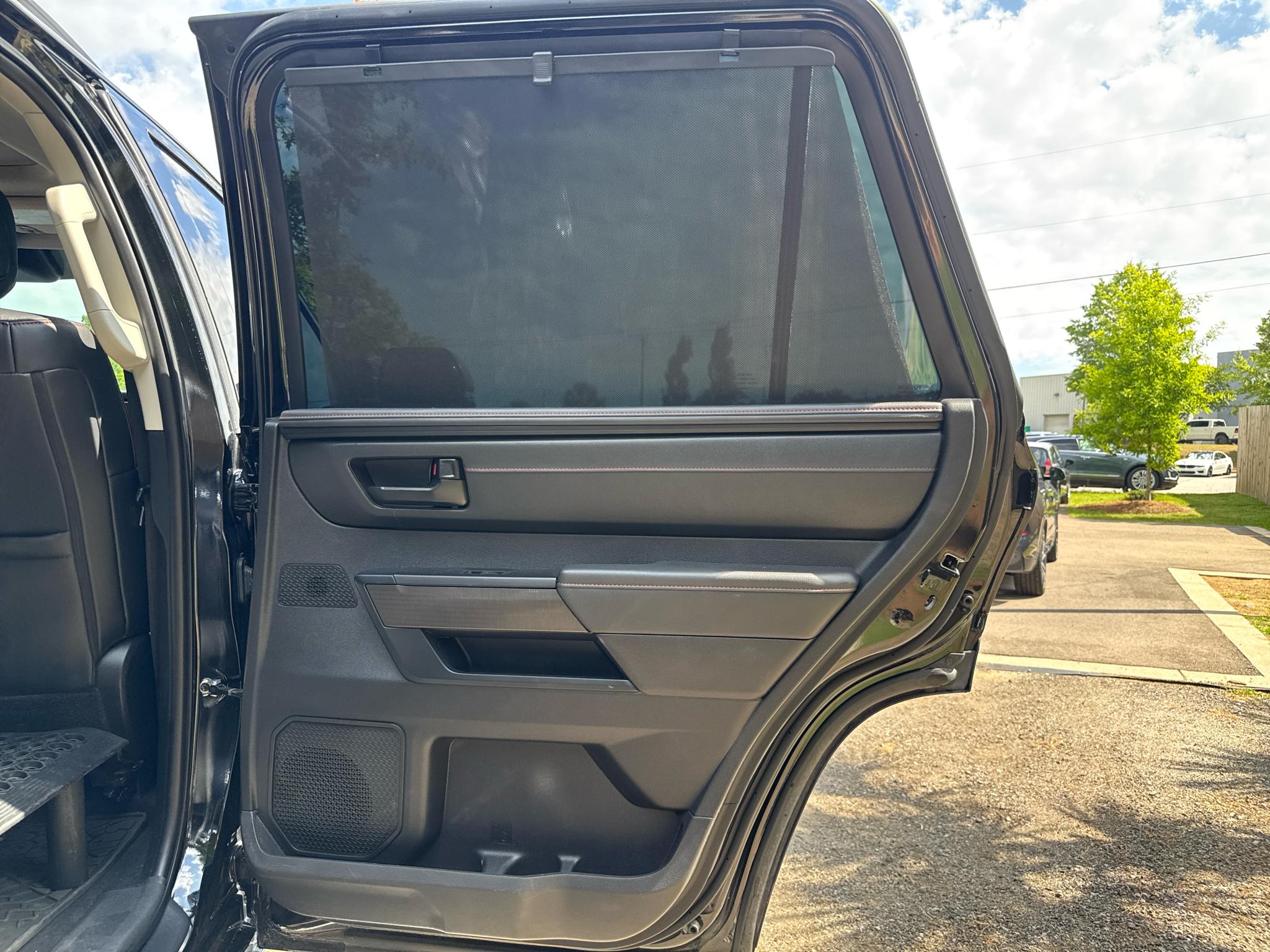 Toyota Sequoia  2023