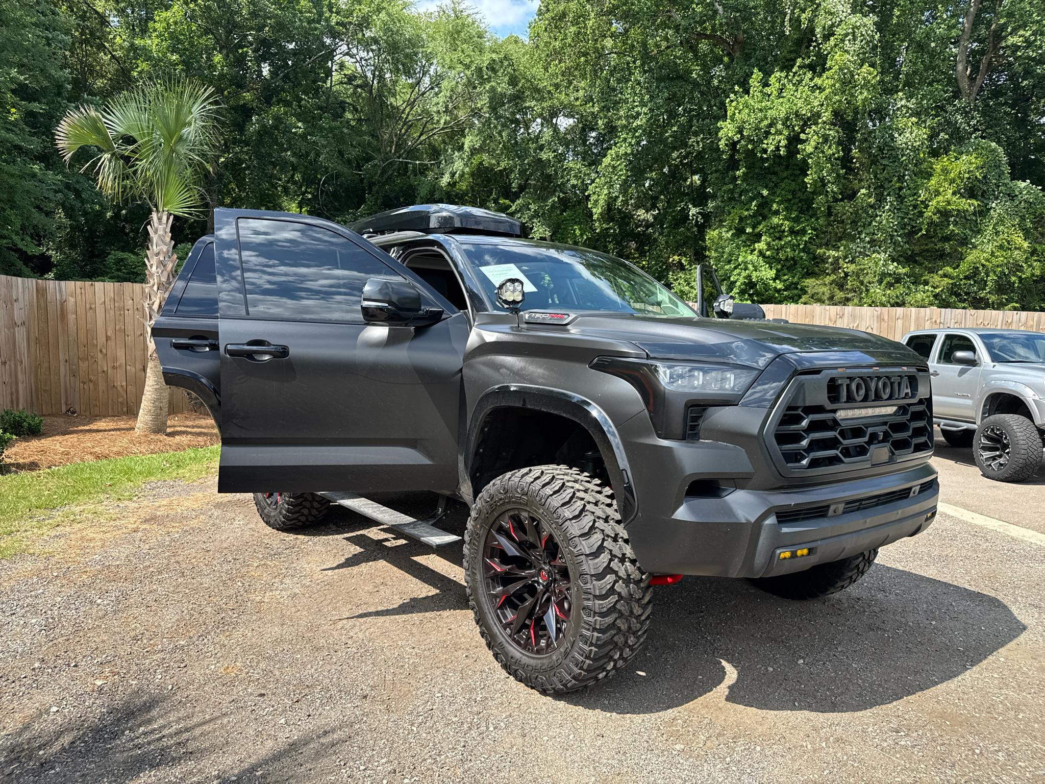 Toyota Sequoia  2023