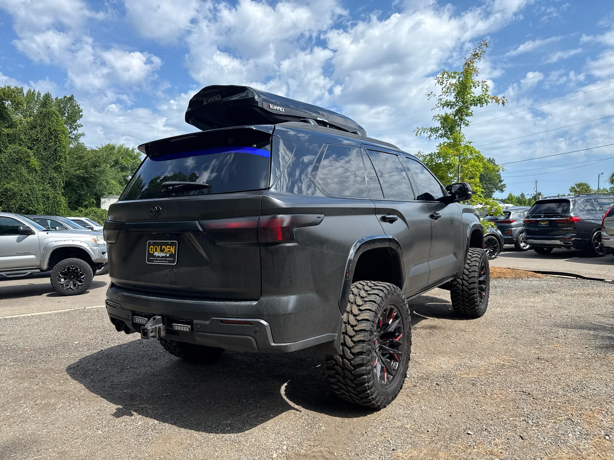 Toyota Sequoia  2023