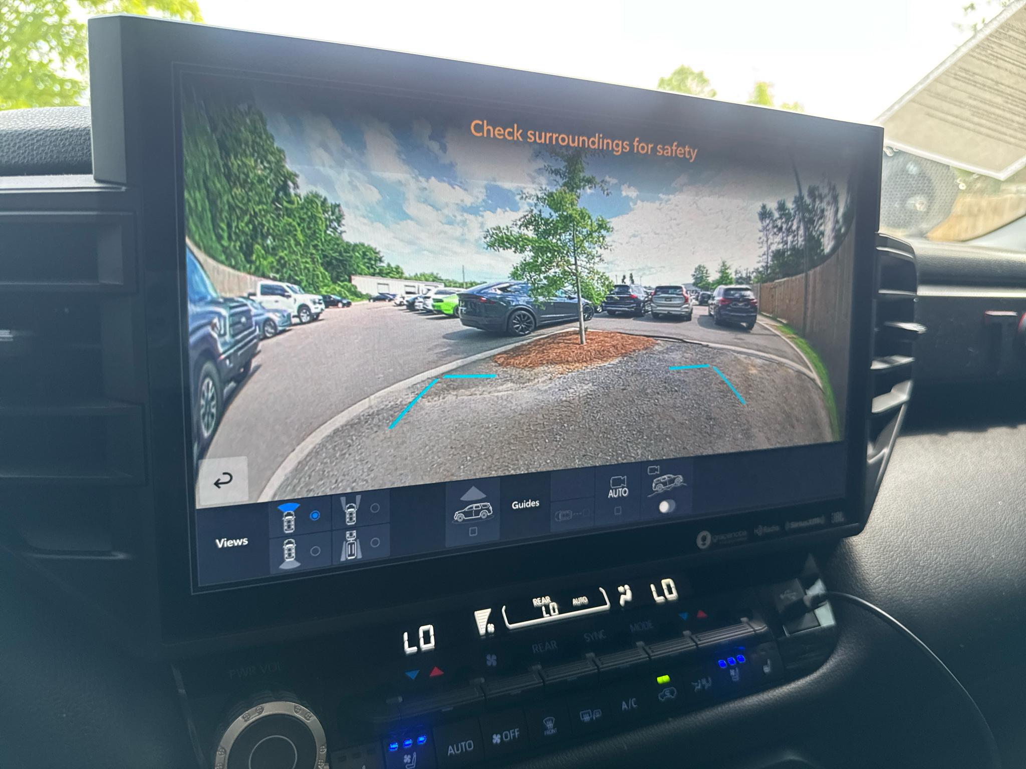 Toyota Sequoia  2023