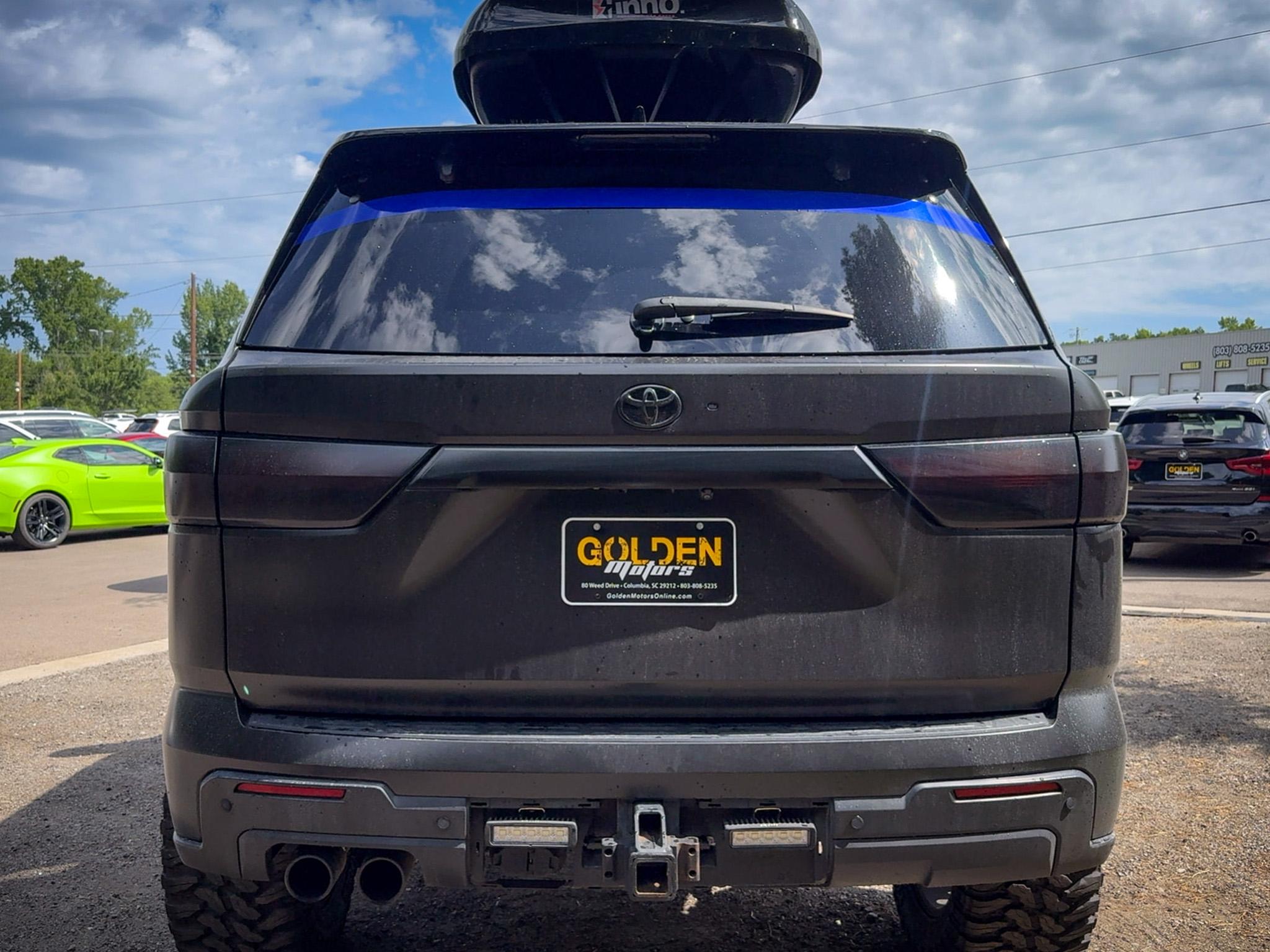 Toyota Sequoia  2023