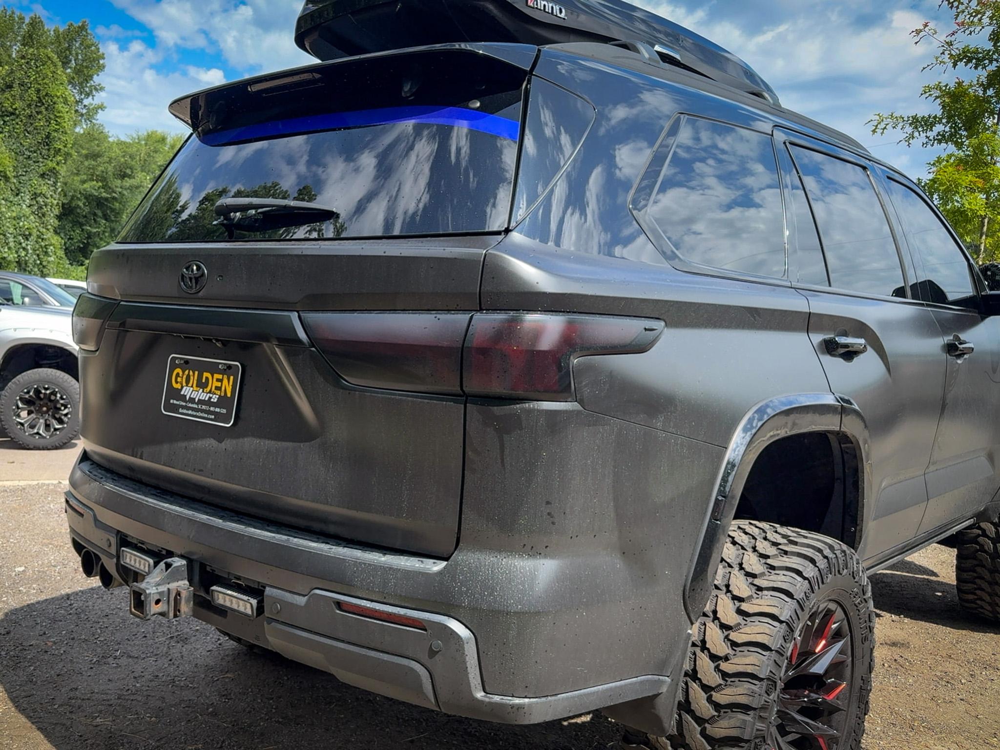 Toyota Sequoia  2023
