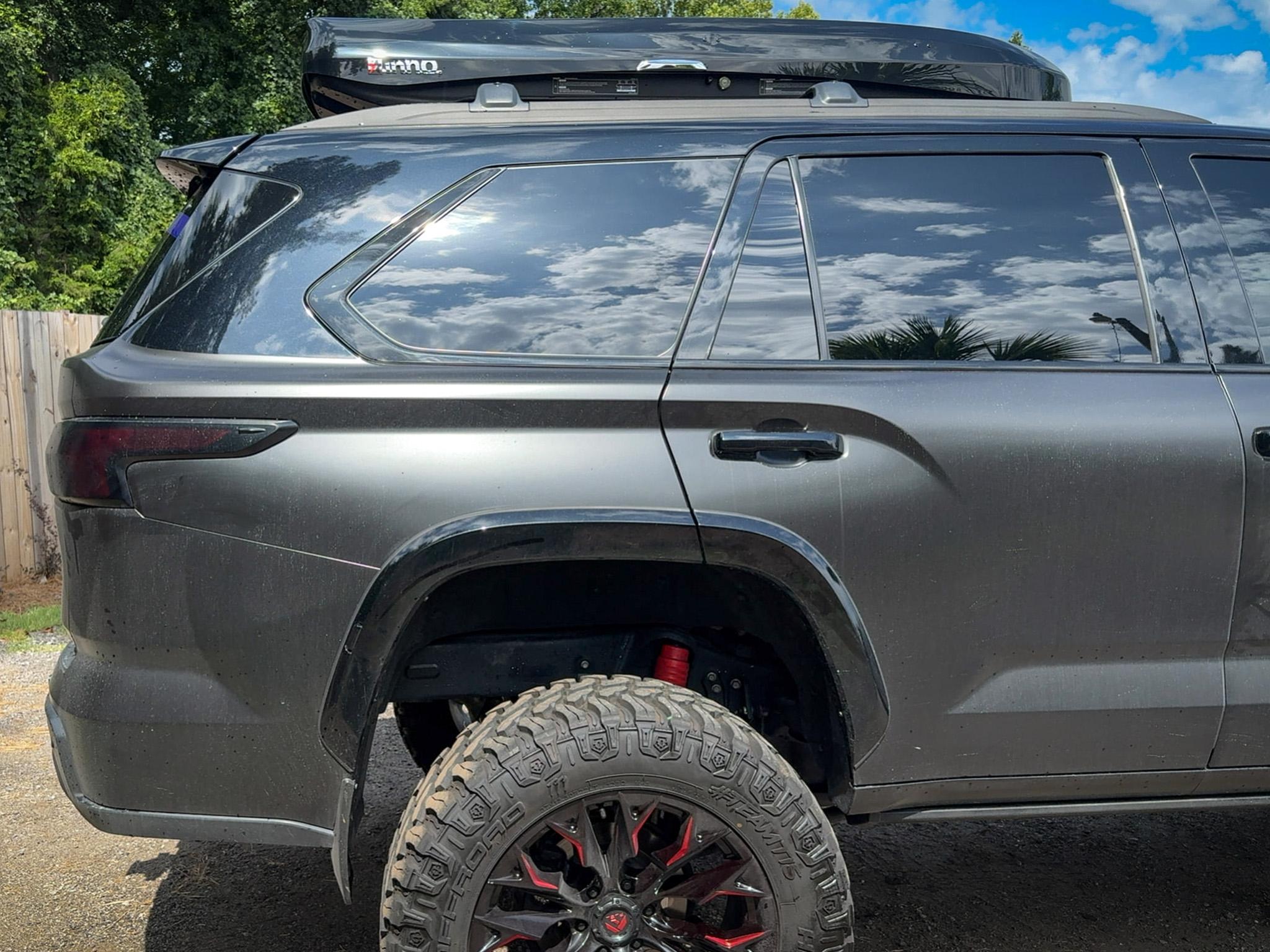Toyota Sequoia  2023