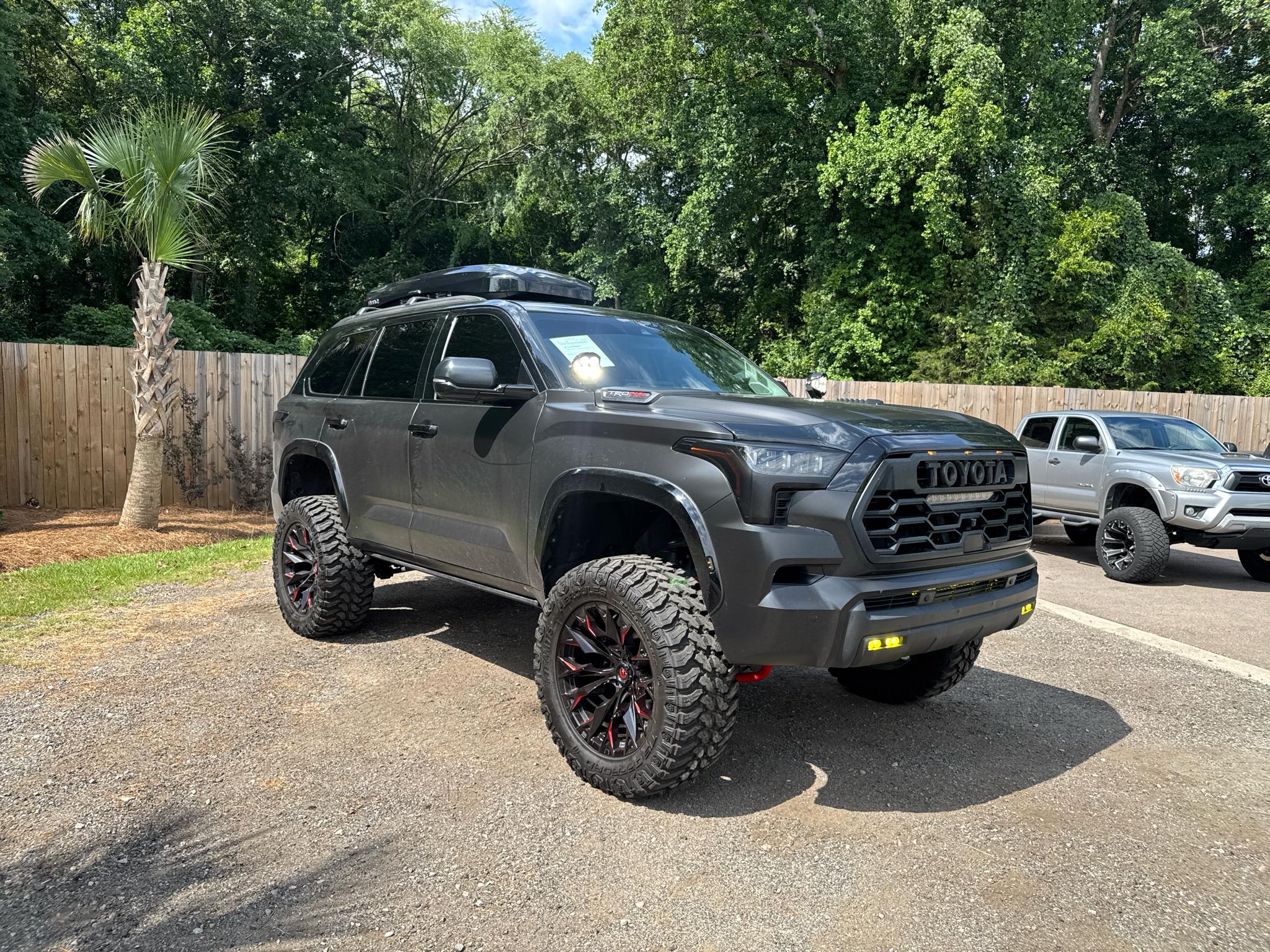 Toyota Sequoia  2023