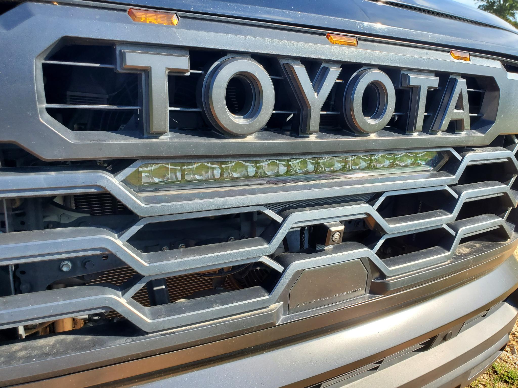 Toyota Sequoia  2023