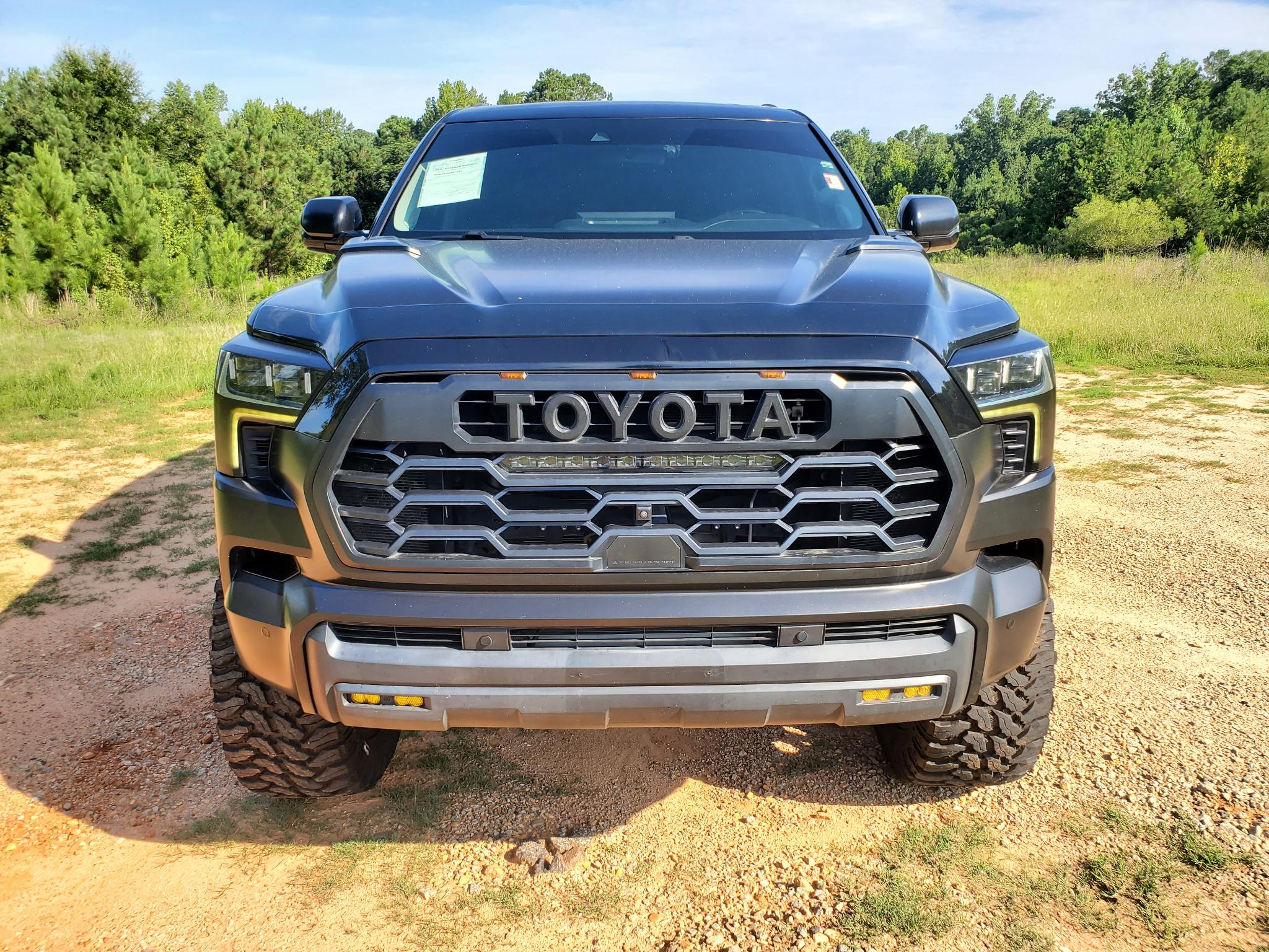 Toyota Sequoia  2023