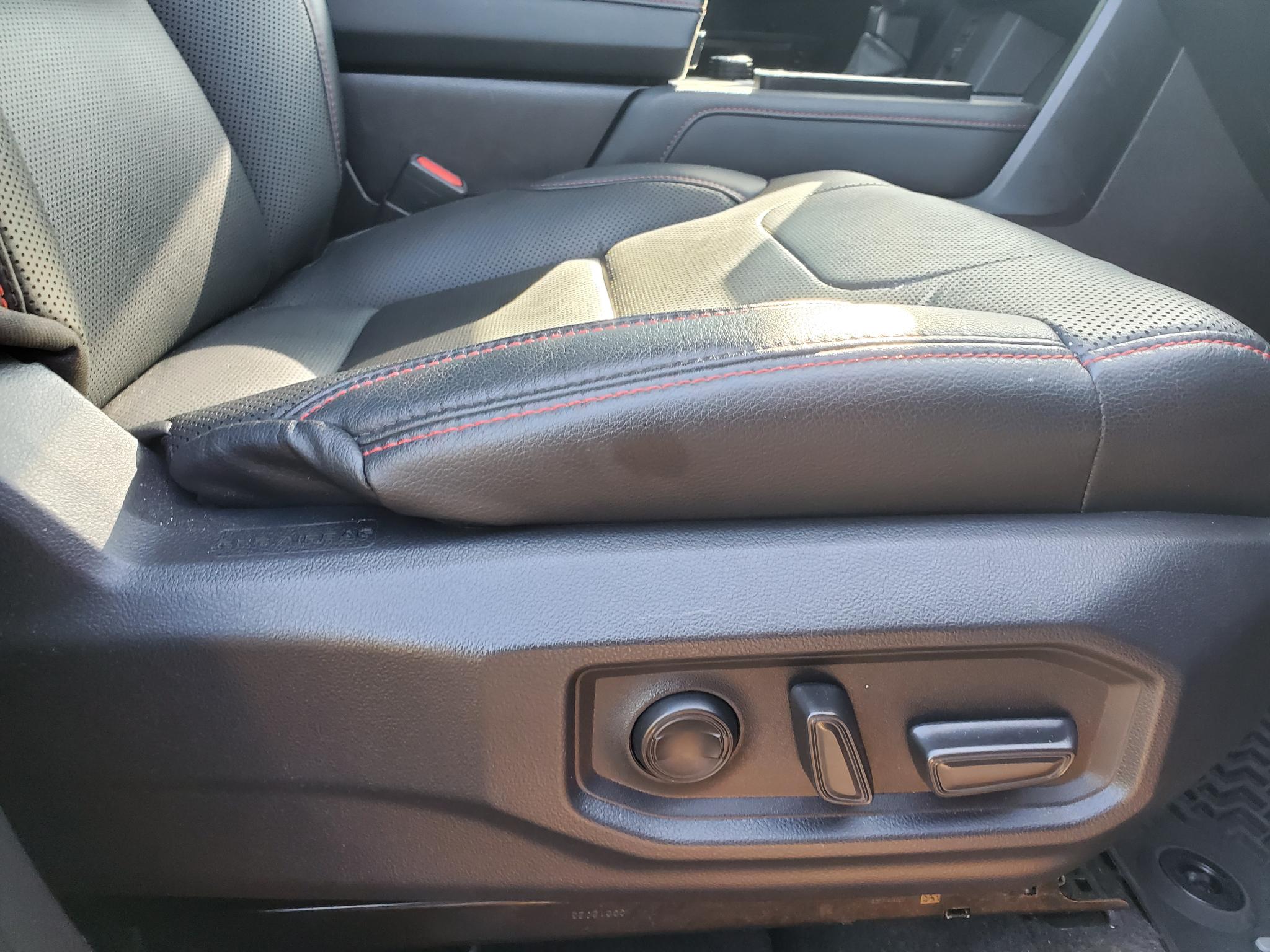 Toyota Sequoia  2023