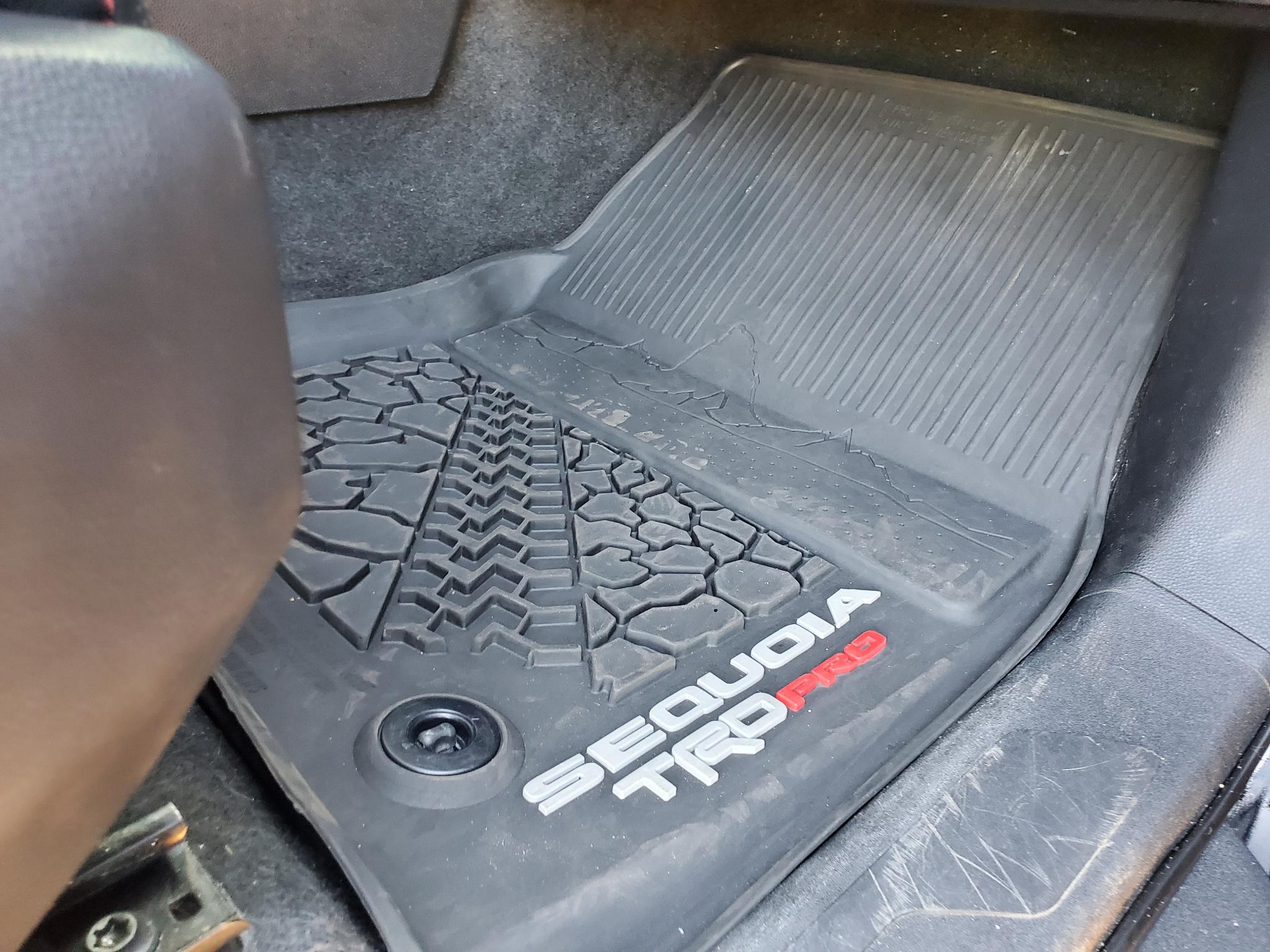 Toyota Sequoia  2023