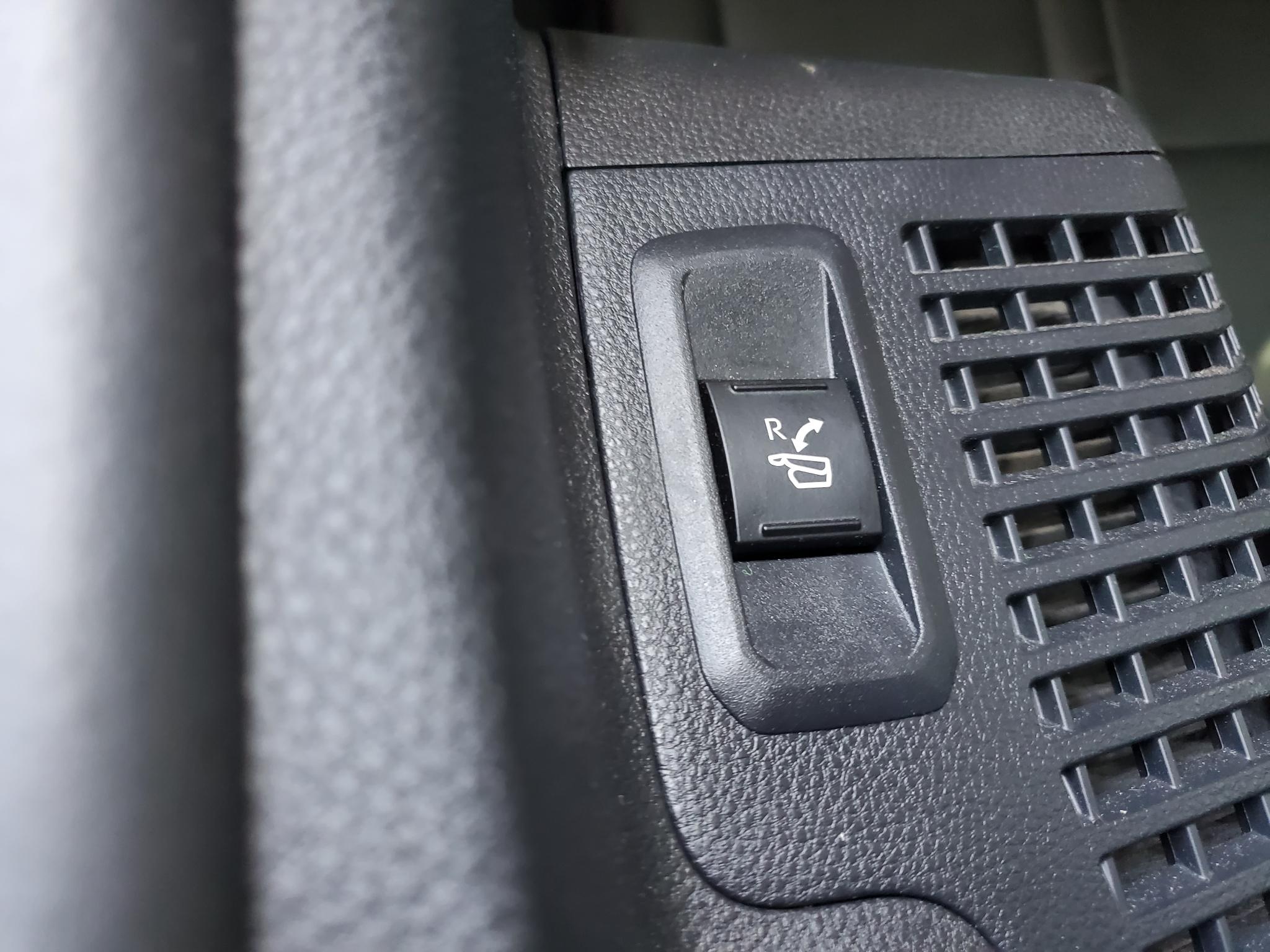 Toyota Sequoia  2023