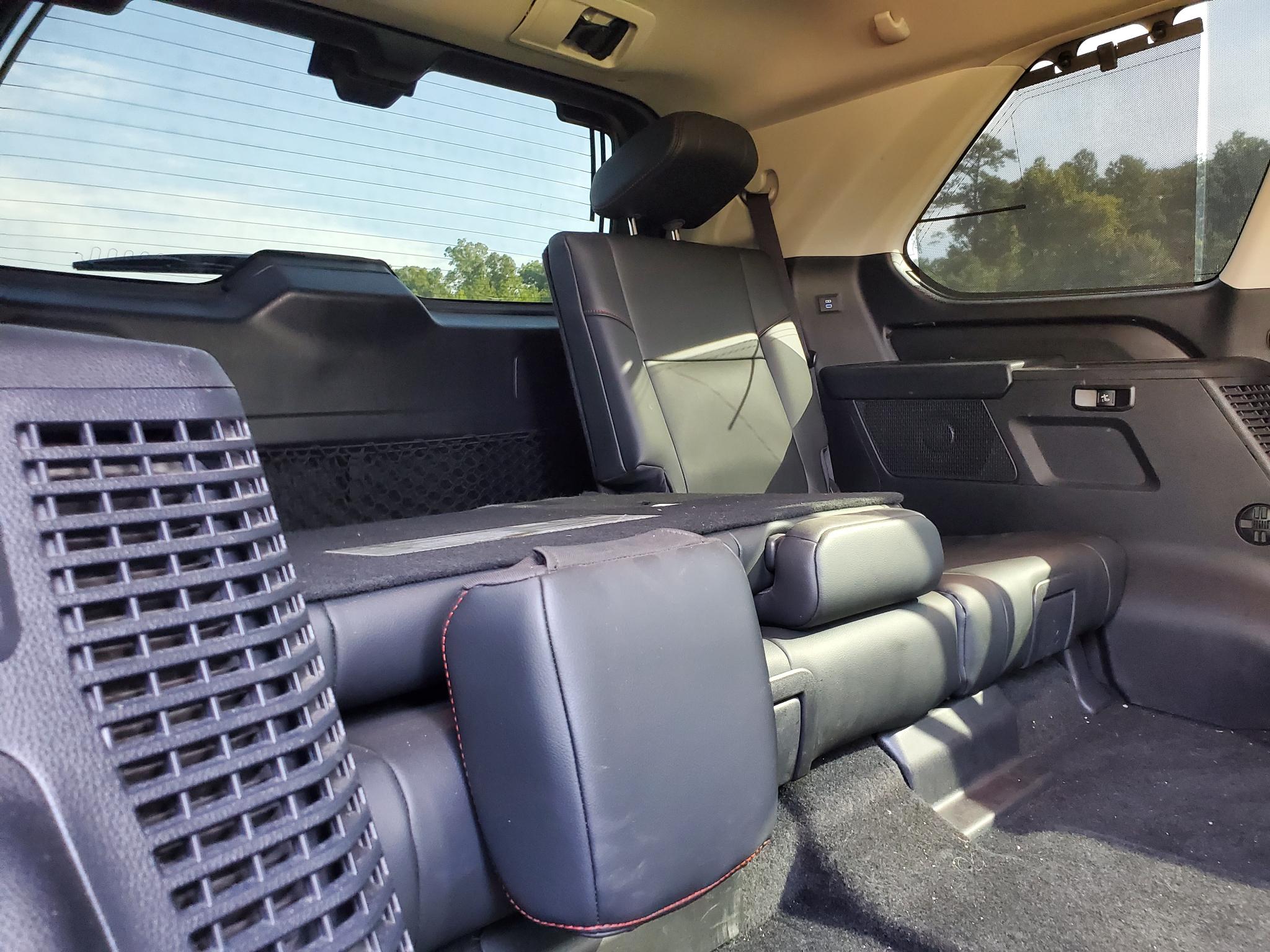 Toyota Sequoia  2023