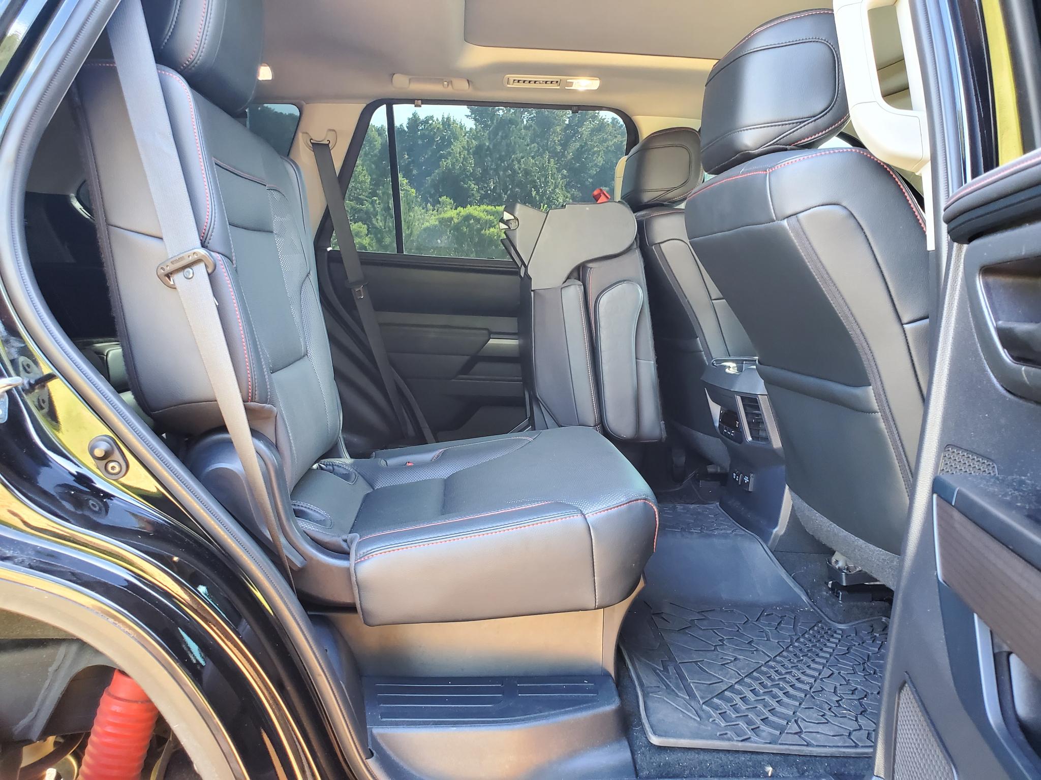 Toyota Sequoia  2023