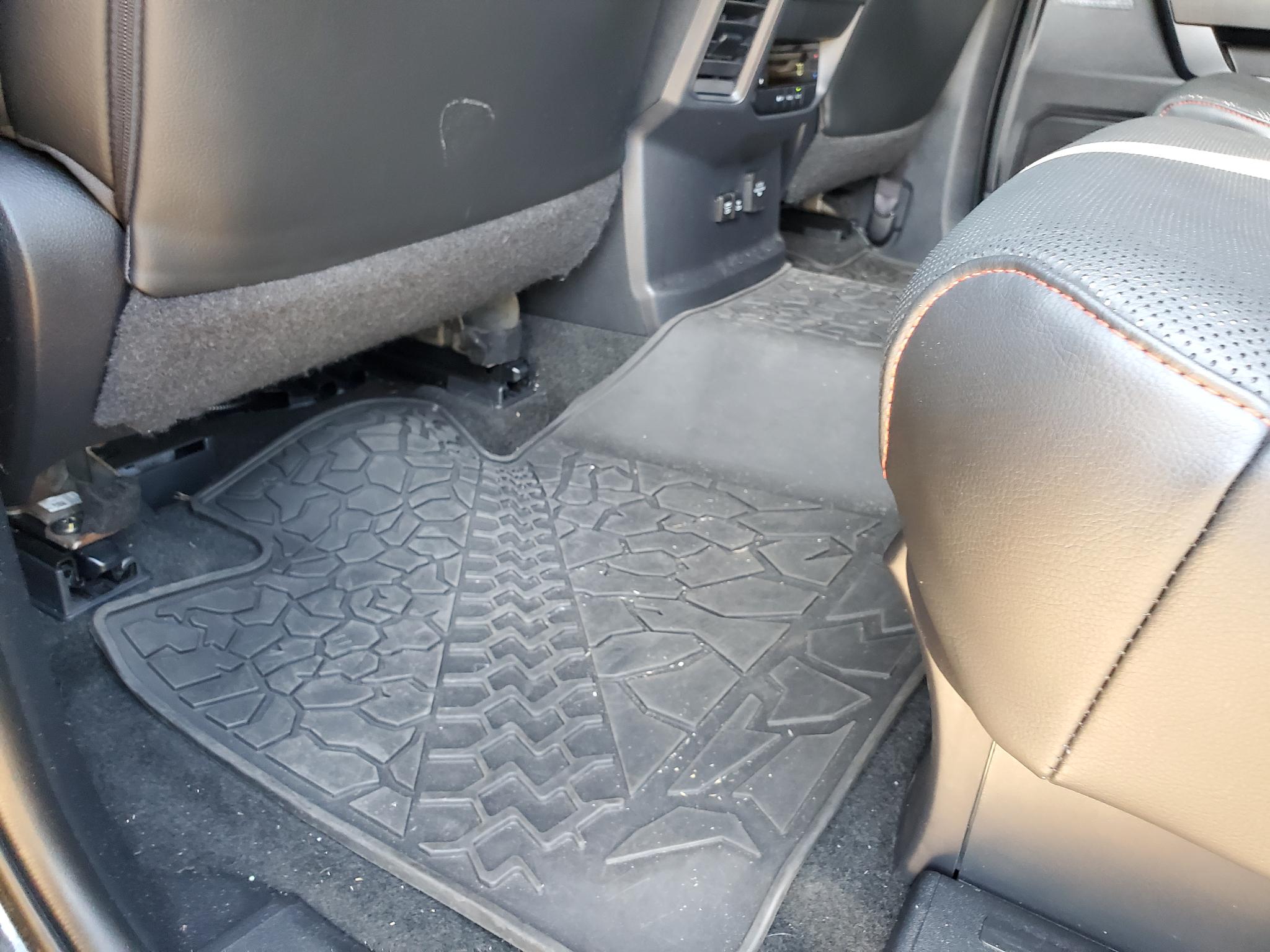 Toyota Sequoia  2023