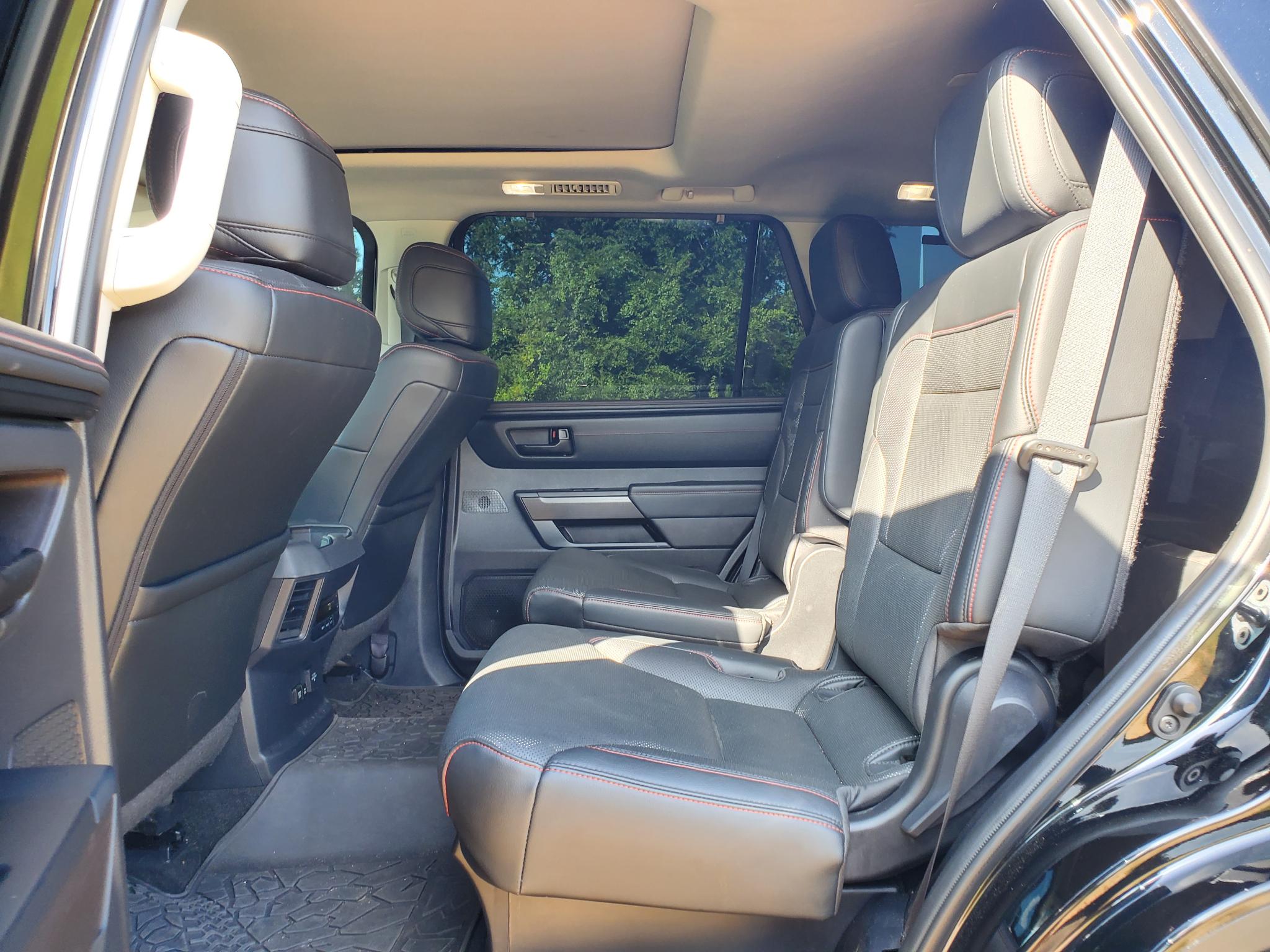 Toyota Sequoia  2023