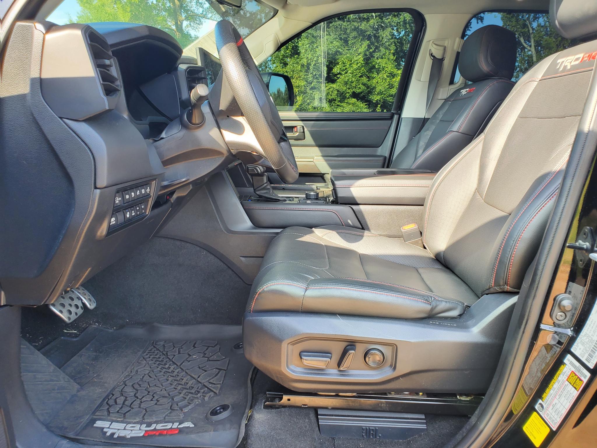 Toyota Sequoia  2023