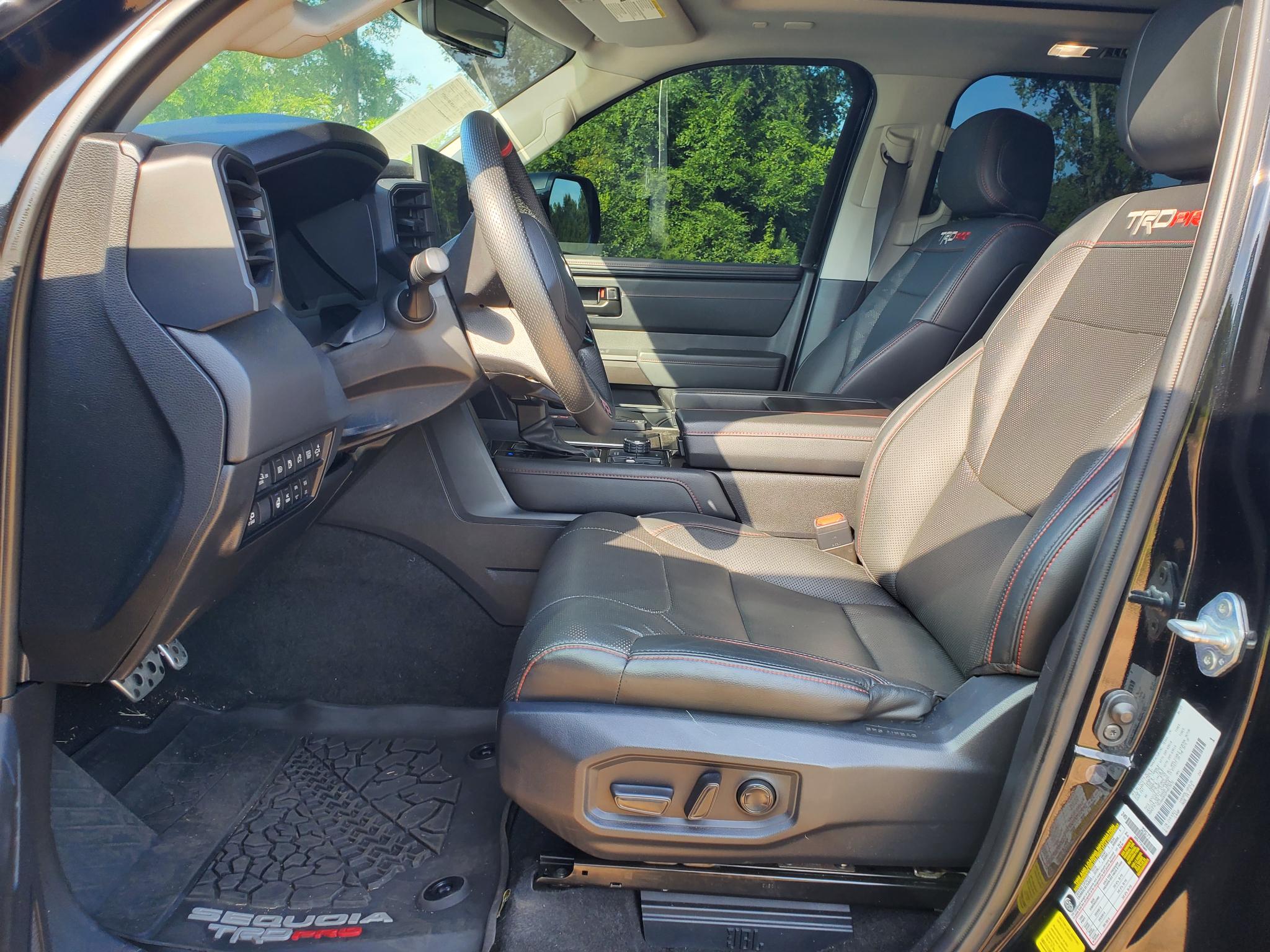 Toyota Sequoia  2023