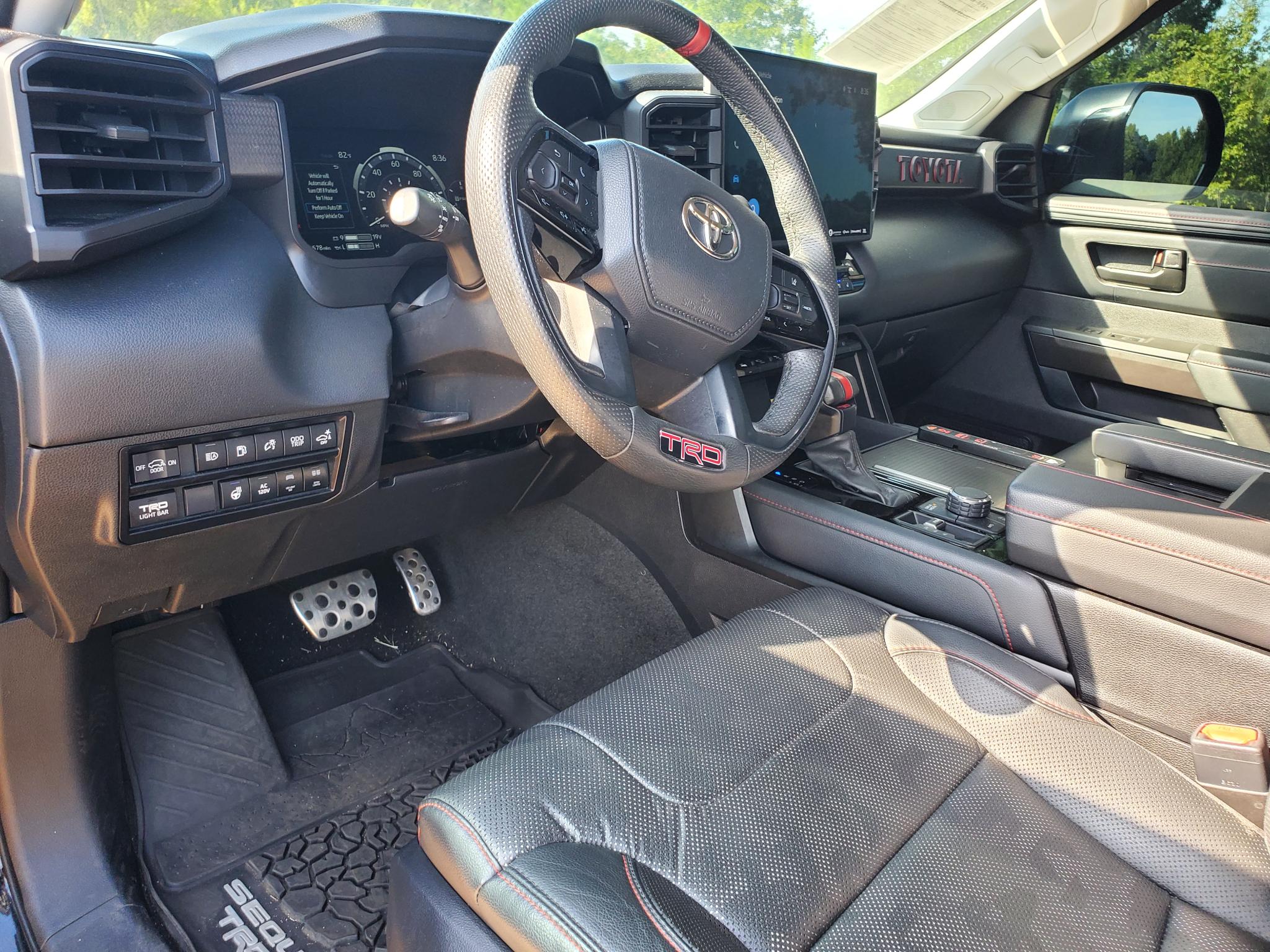 Toyota Sequoia  2023