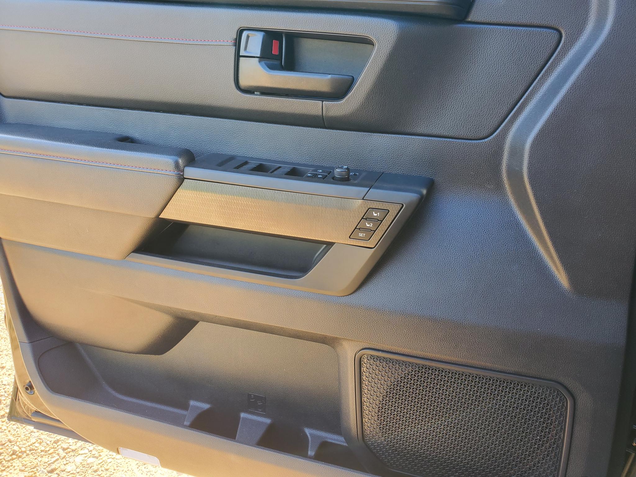 Toyota Sequoia  2023