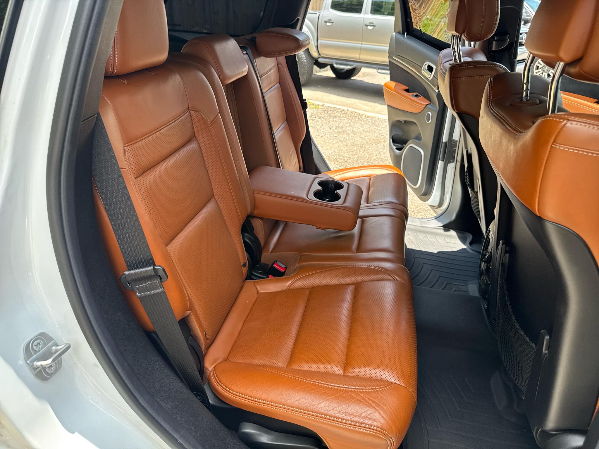 Jeep Grand Cherokee 4WD 4dr SRT8 2014
