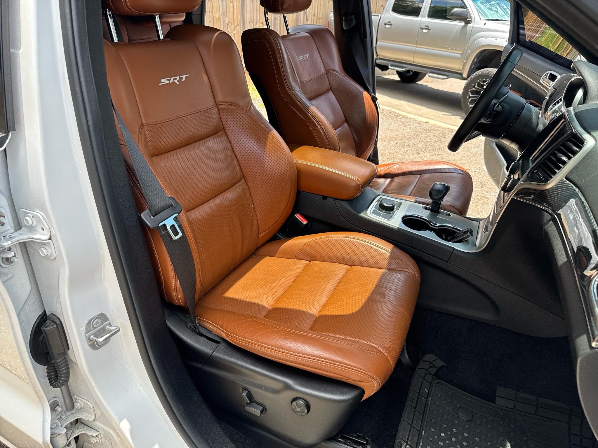 Jeep Grand Cherokee 4WD 4dr SRT8 2014