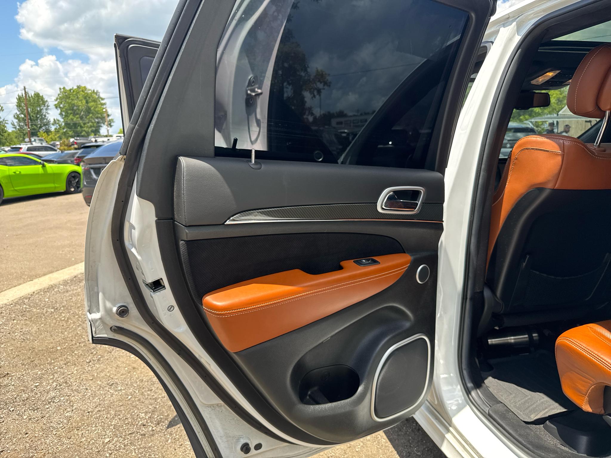Jeep Grand Cherokee 4WD 4dr SRT8 2014