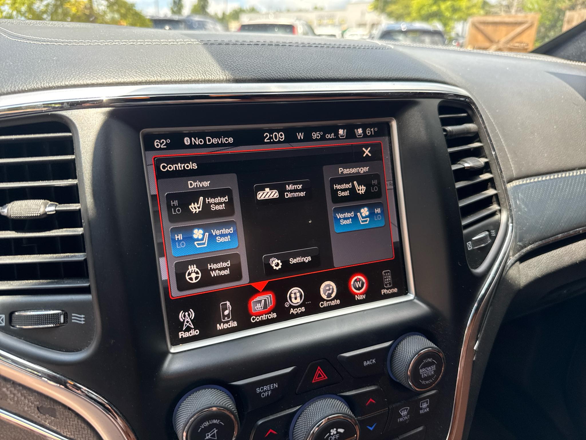 Jeep Grand Cherokee 4WD 4dr SRT8 2014