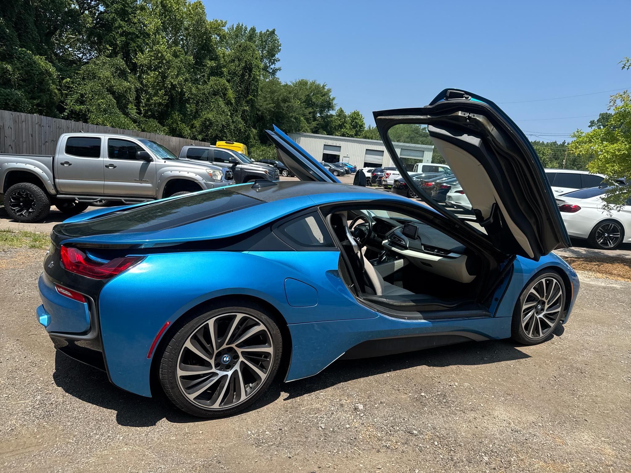 BMW i8  2016