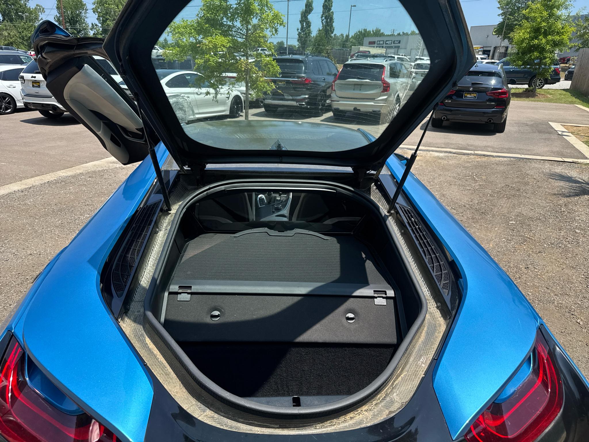 BMW i8  2016