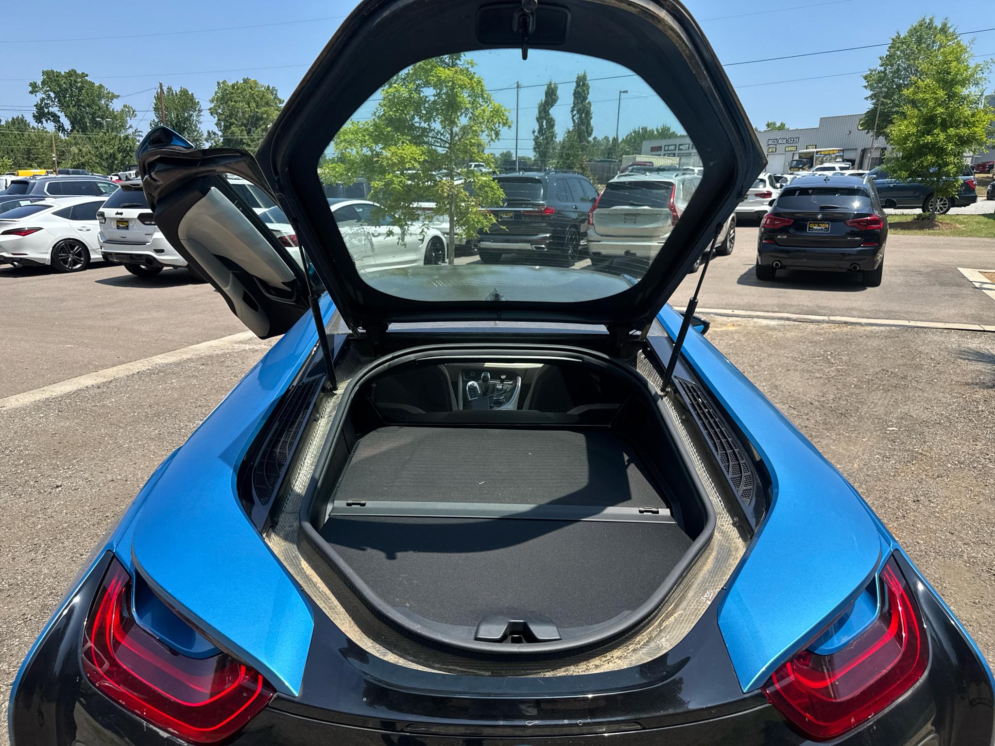 BMW i8  2016