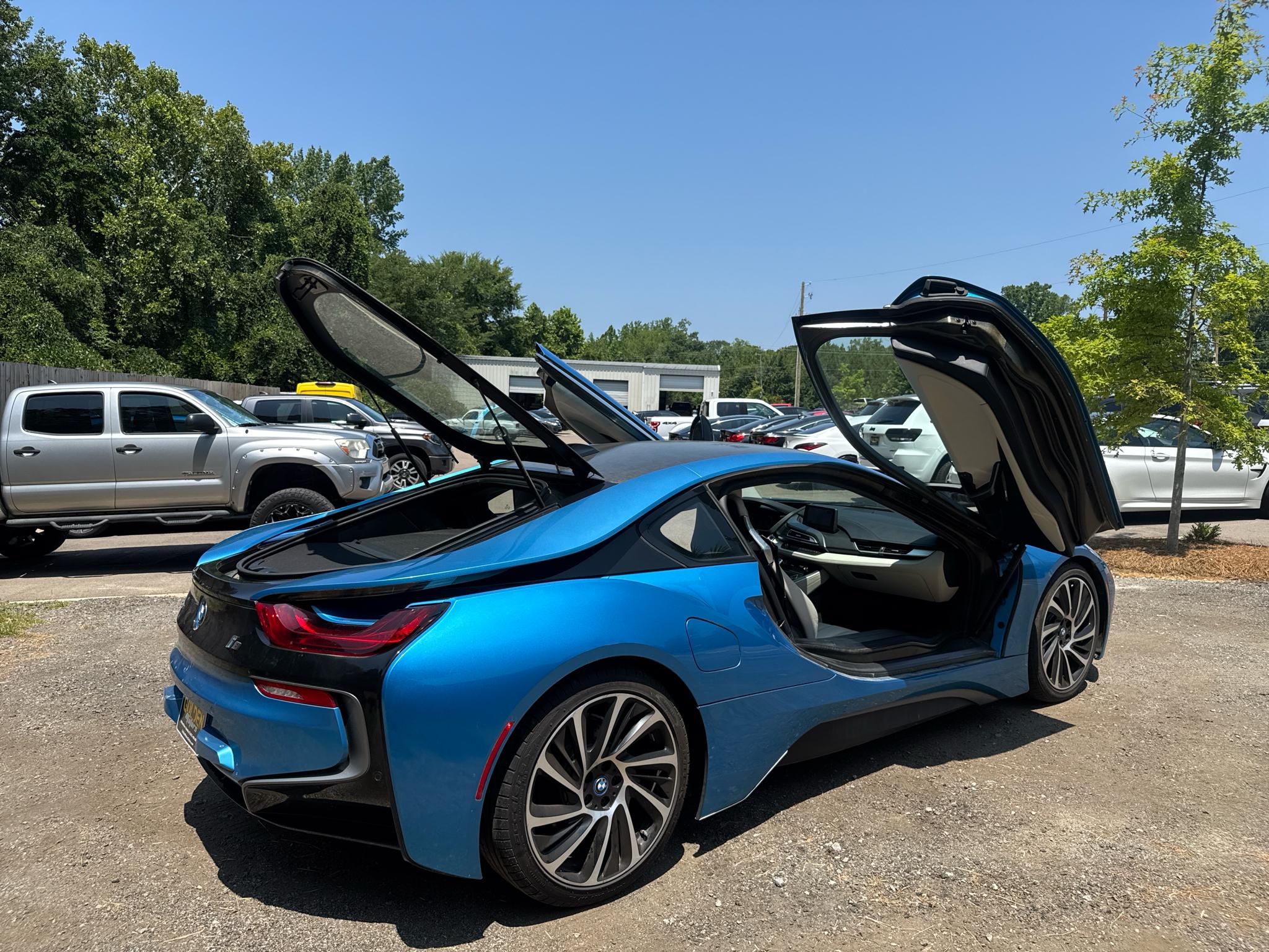 BMW i8  2016