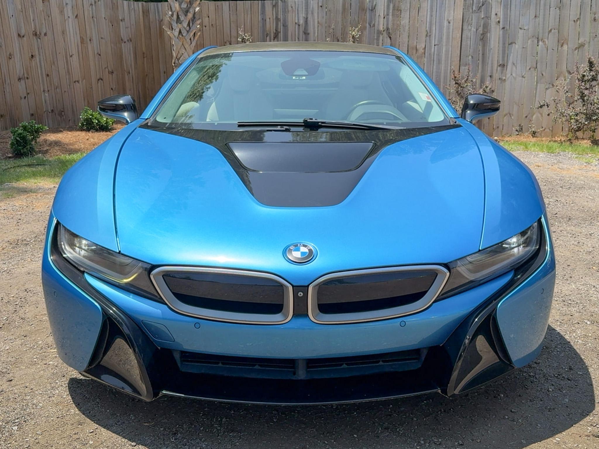 BMW i8  2016