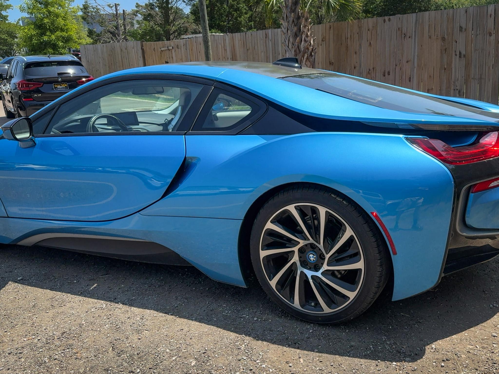 BMW i8  2016