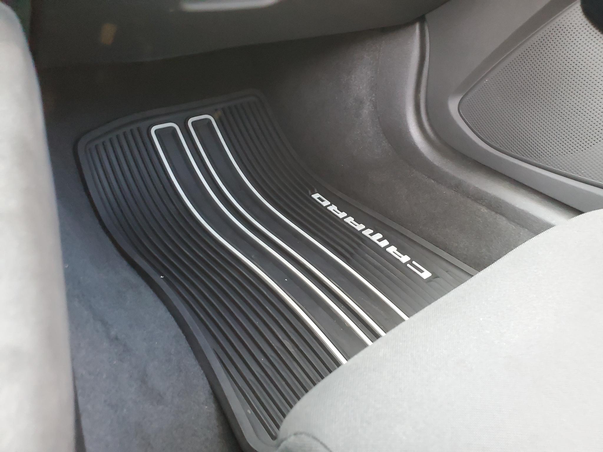 Chevrolet Camaro 2dr Cpe 1SS 2018