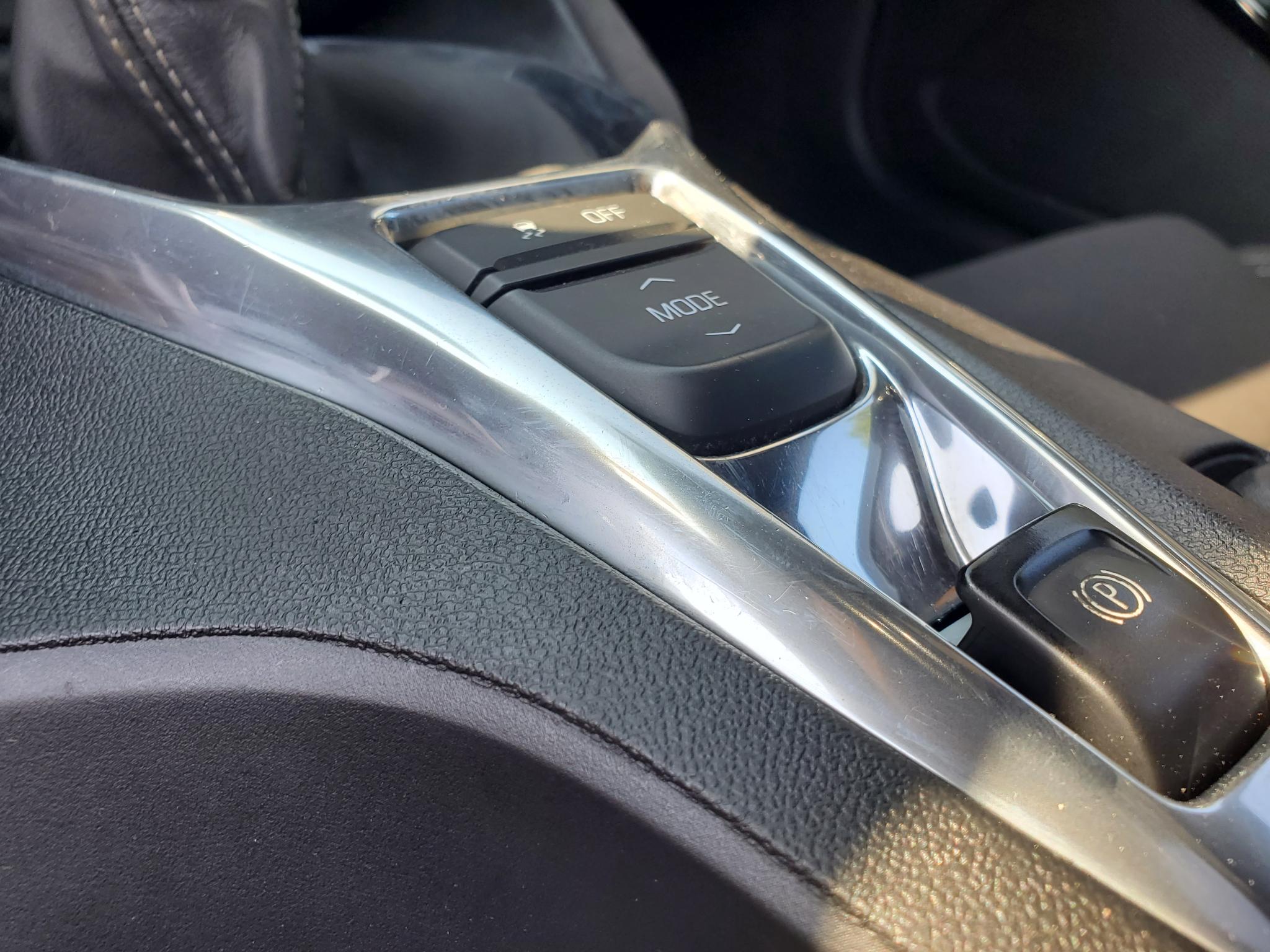 Chevrolet Camaro 2dr Cpe 1SS 2018