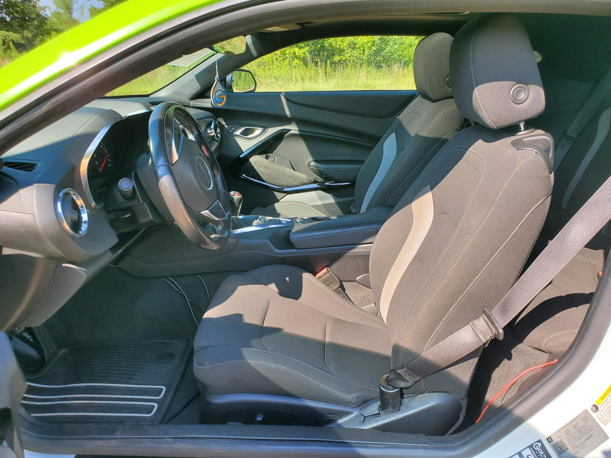 Chevrolet Camaro 2dr Cpe 1SS 2018