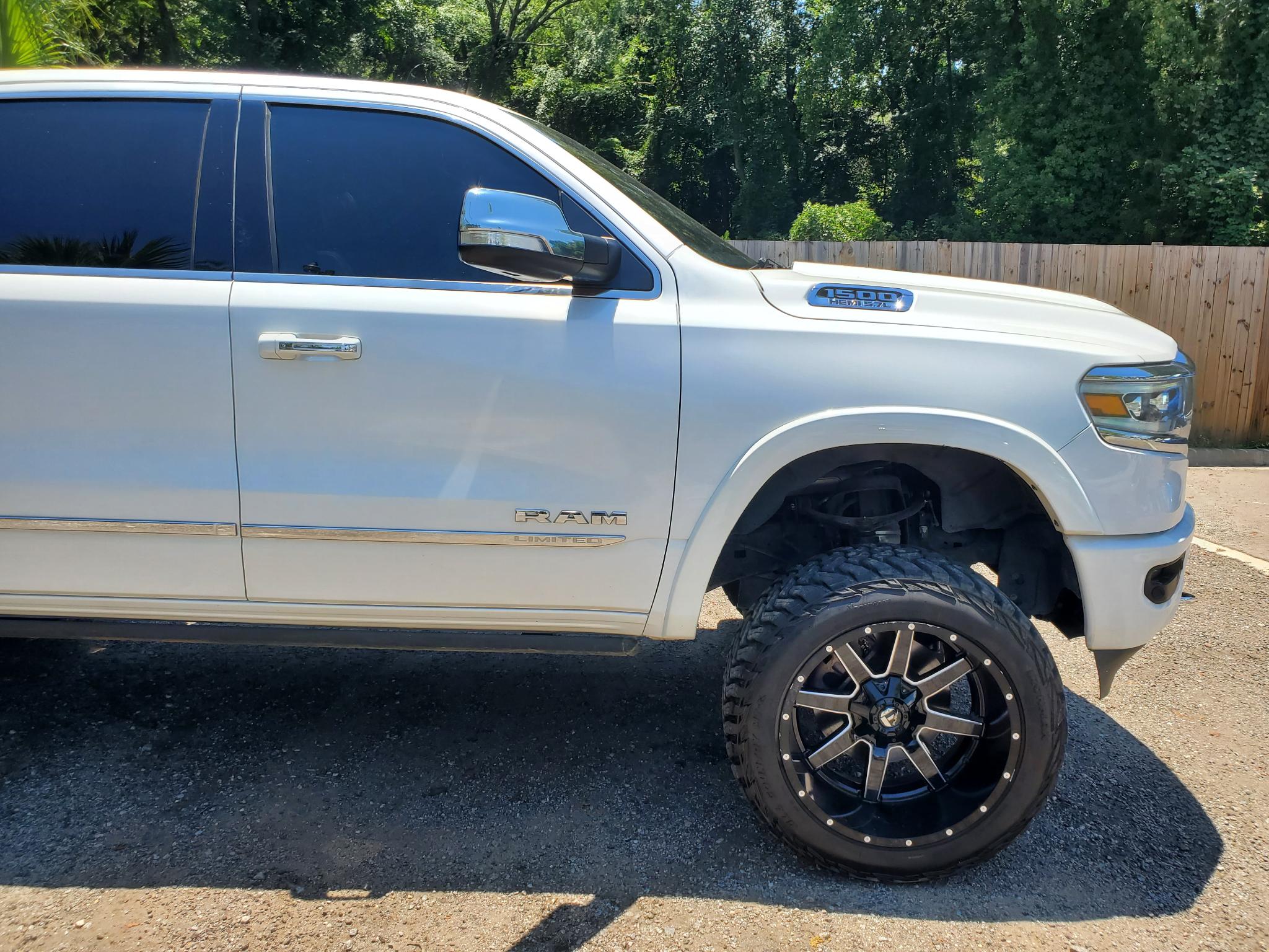 RAM 1500 Limited 4x4 Crew Cab 5'7" Box 2020