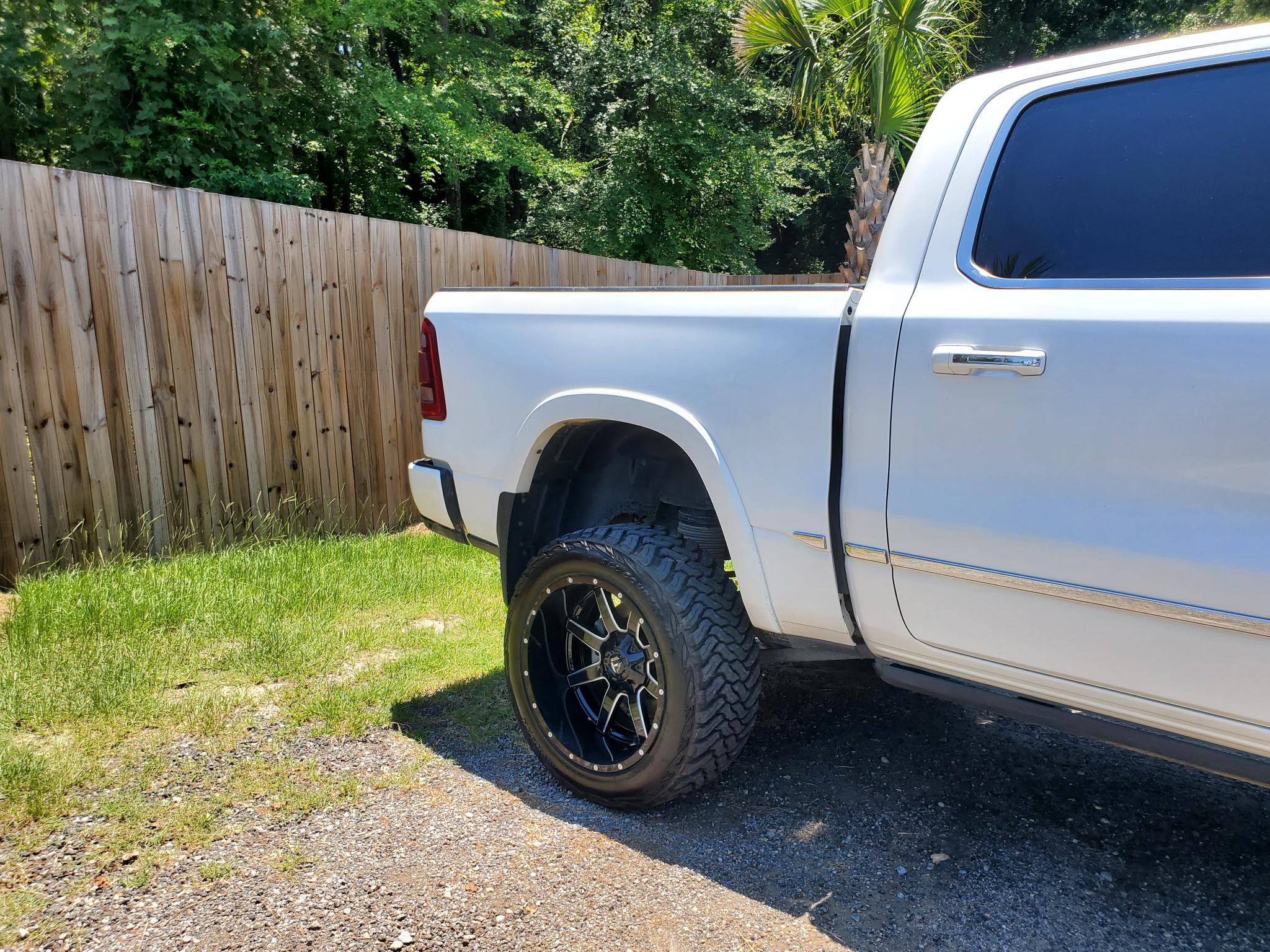 RAM 1500 Limited 4x4 Crew Cab 5'7" Box 2020